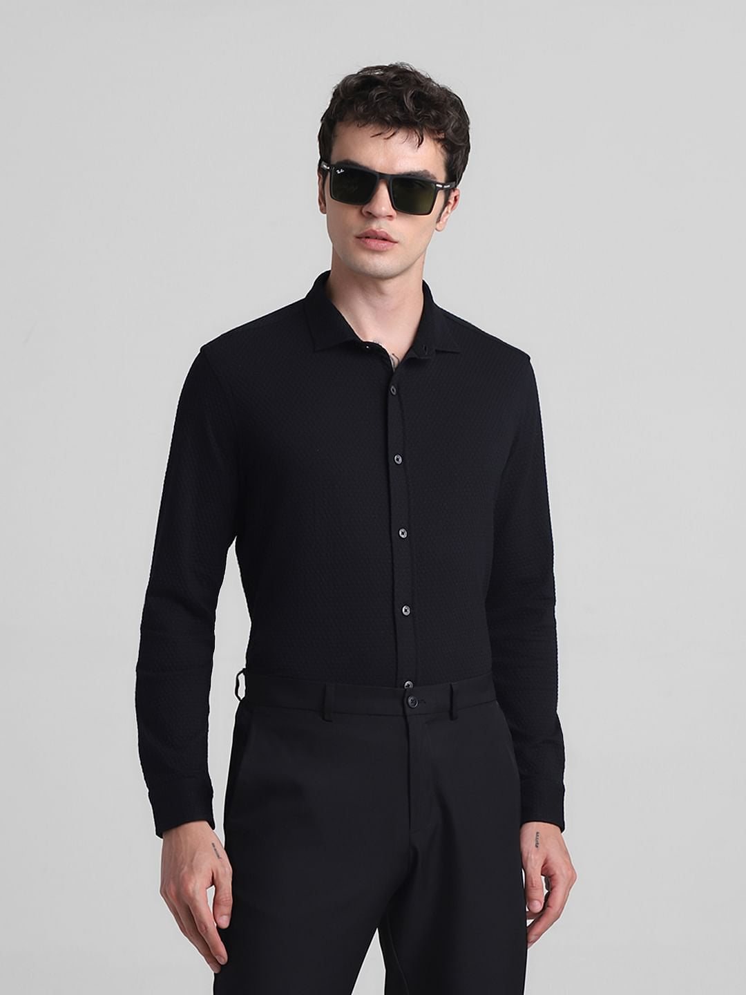 Black Knitted Full Sleeves Shirt - S