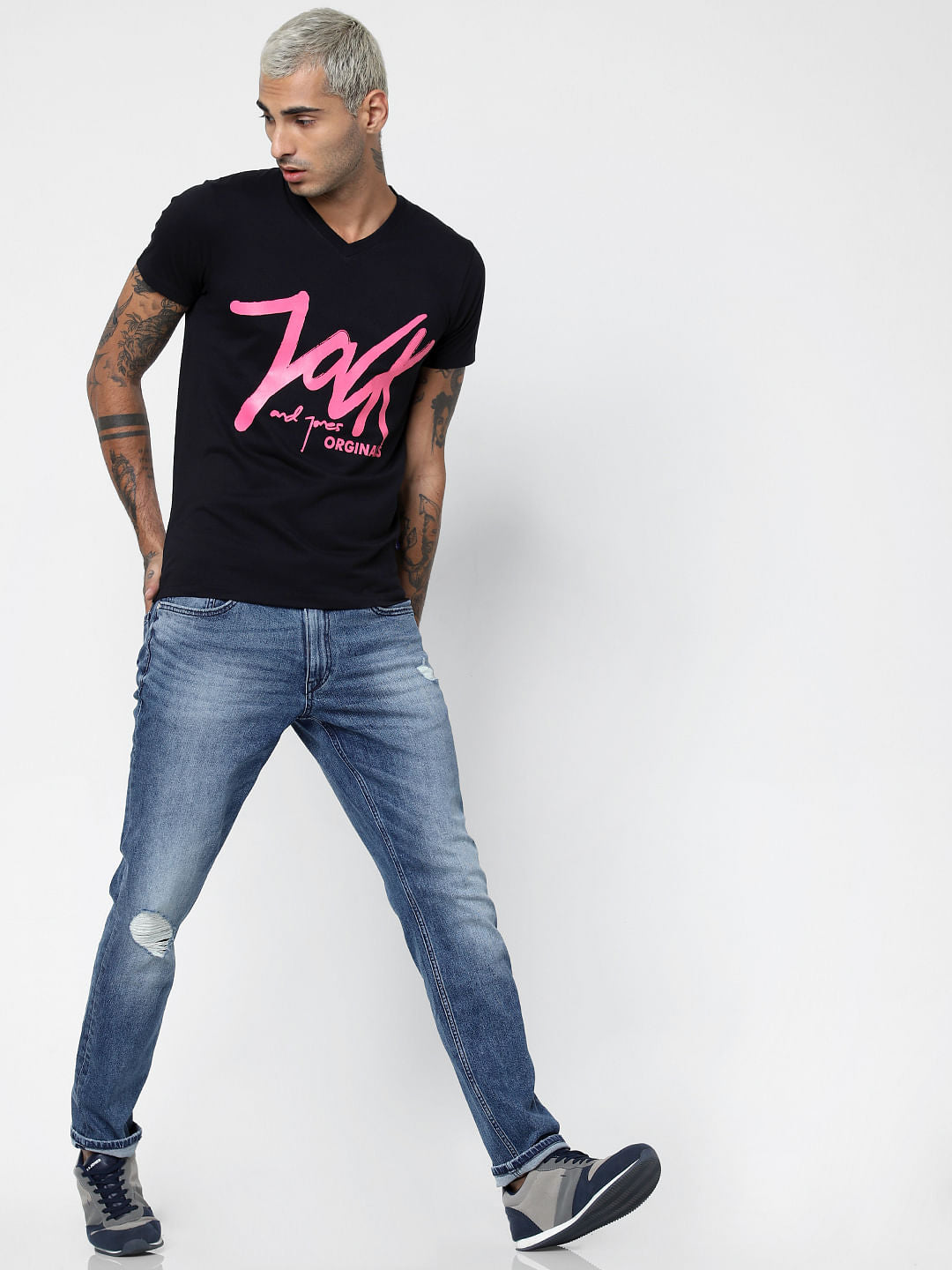 Black Graphic Print V Neck T-shirt