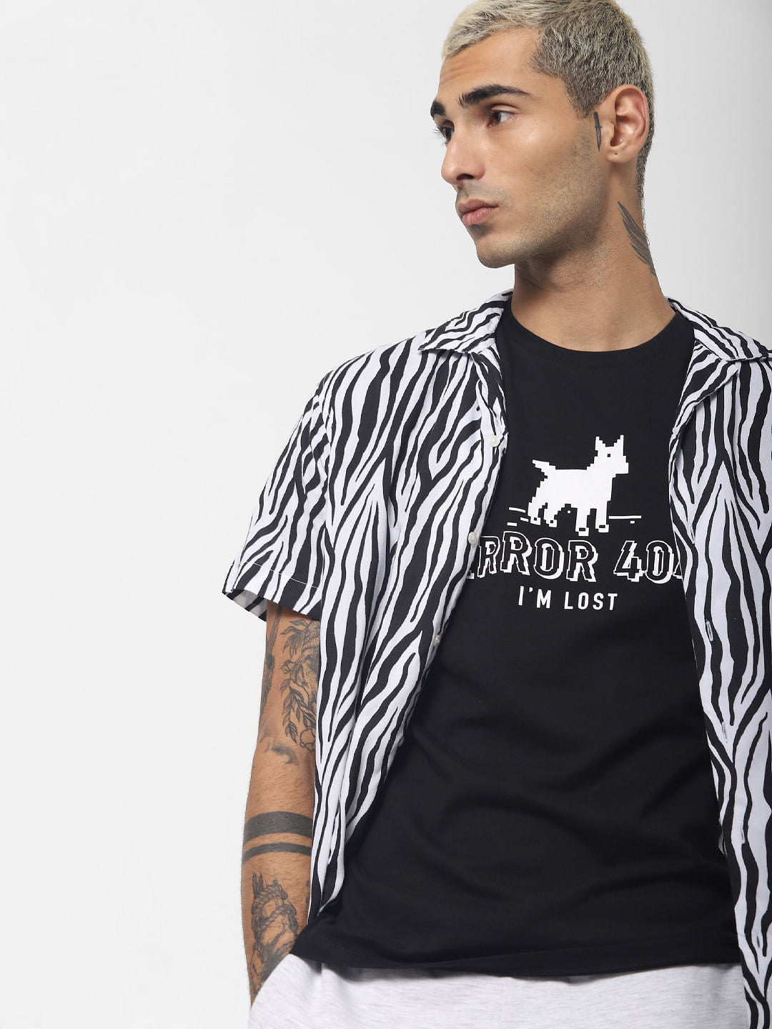 Black Graphic Print Crew Neck T-shirt - S