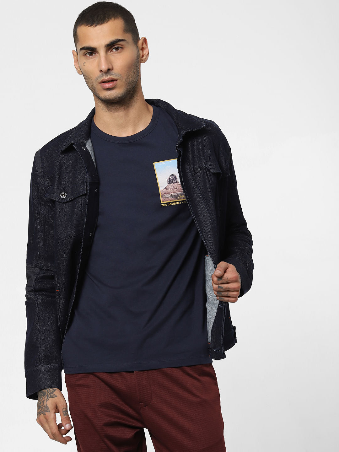 Blue Graphic Chest Print T-shirt - S