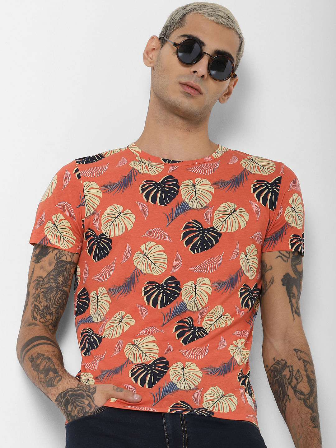 Light Red Printed Crew Neck T-shirt - S