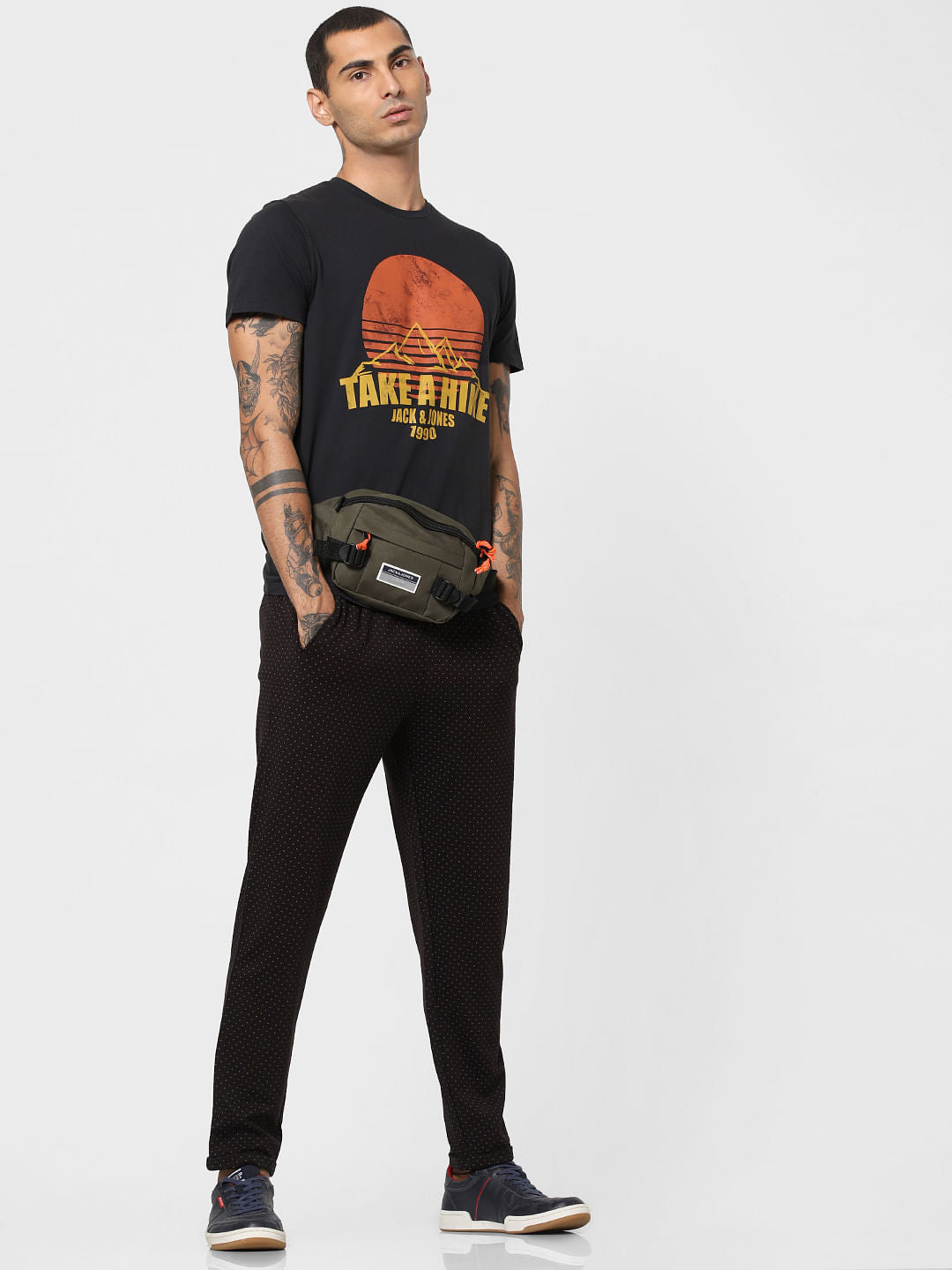 Black Graphic Print Crew Neck T-shirt - S