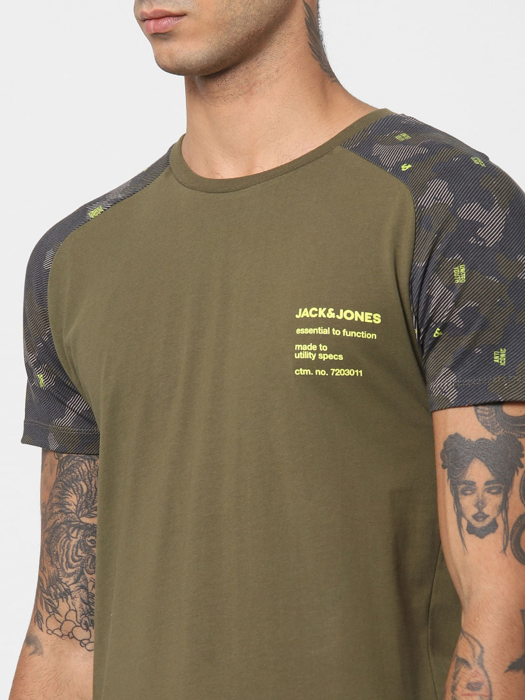Green Camo Detail Crew Neck T-shirt