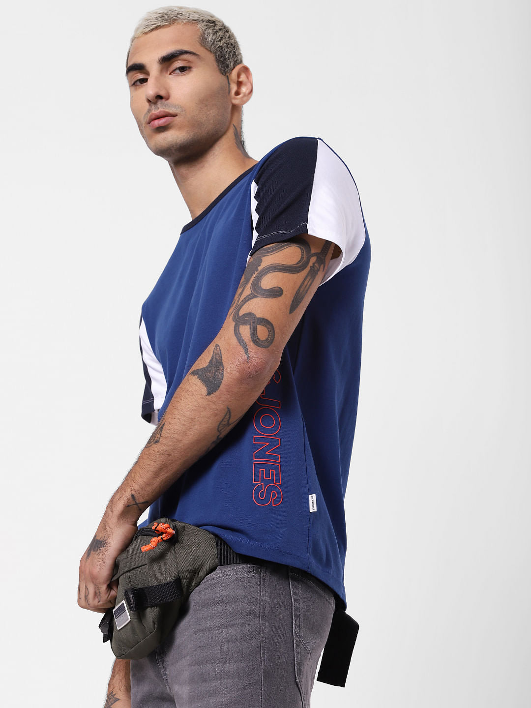 Navy Blue Colourblocked Crew Neck T-shirt - S