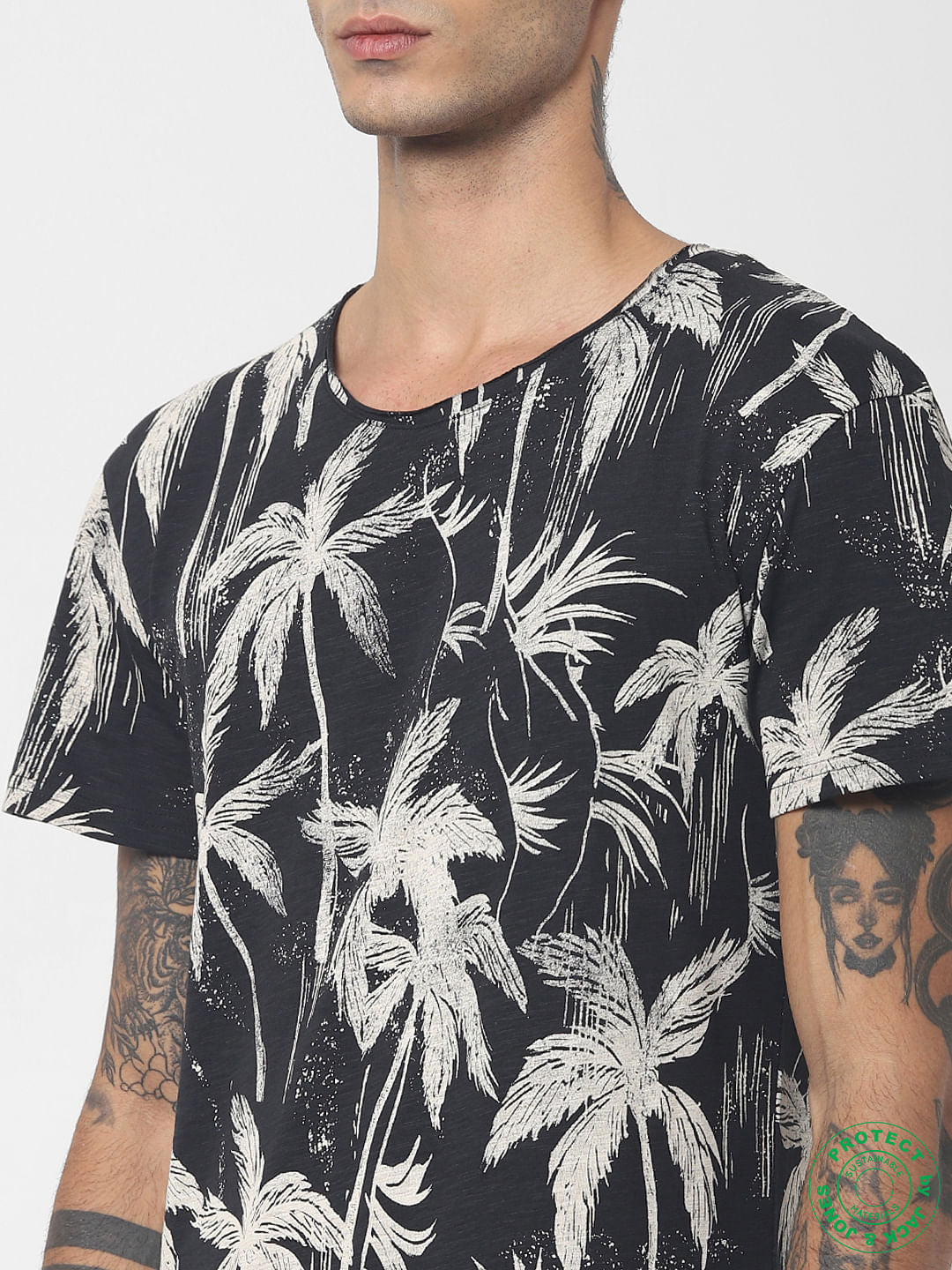 Black Tropical Print Crew Neck T-shirt