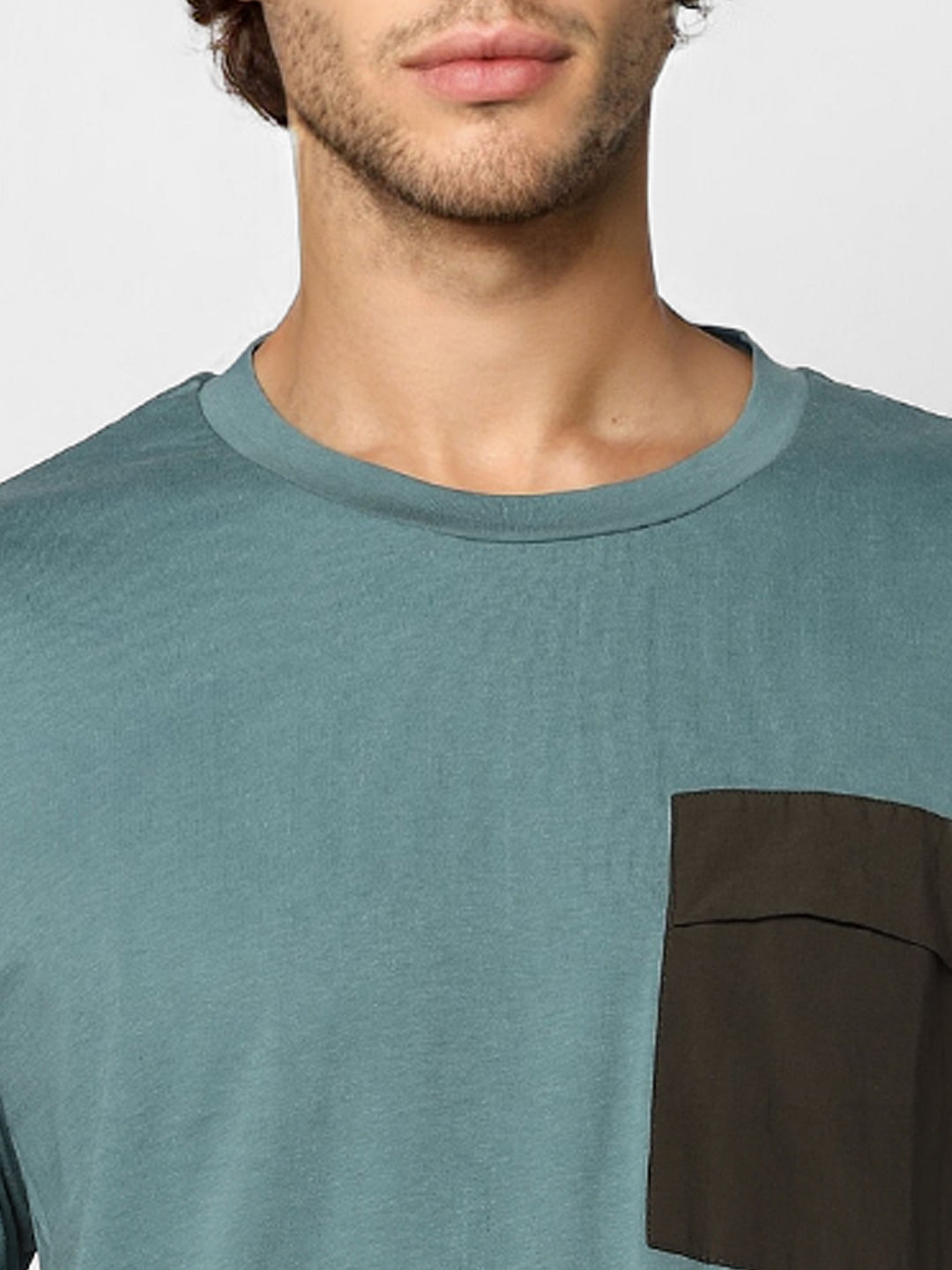 Green Patch Pocket Crew Neck T-shirt