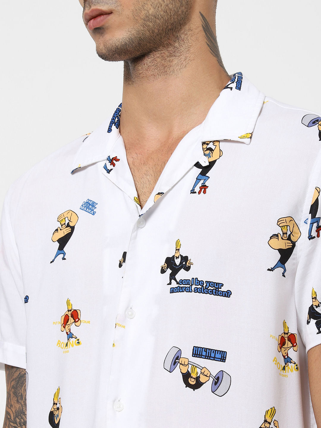 X Johnny Bravo White Printed Short Sleeves Shirt