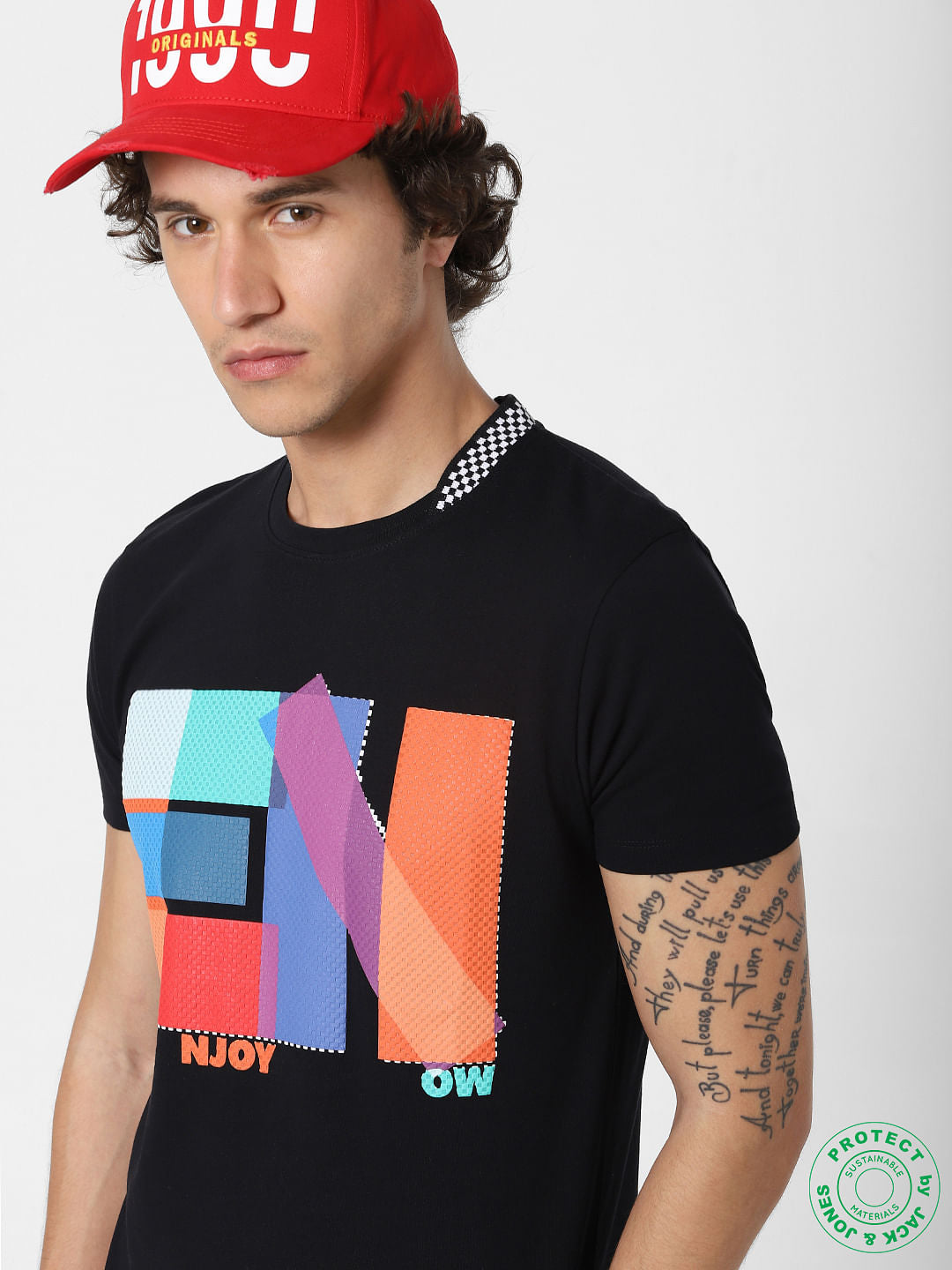 Black Graphic Print Crew Neck T-shirt - S