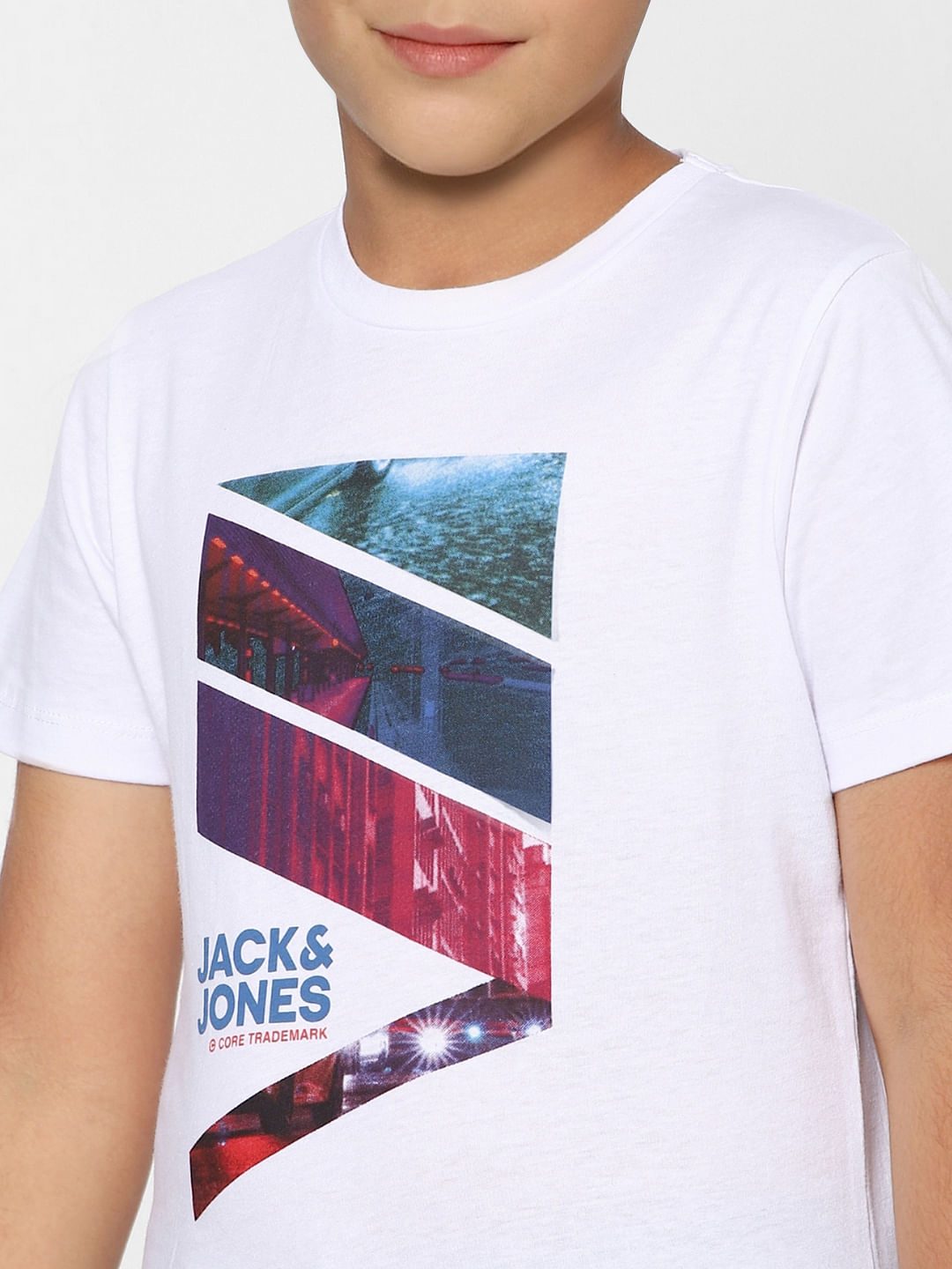 Boys White Graphic Print Crew Neck T-shirt