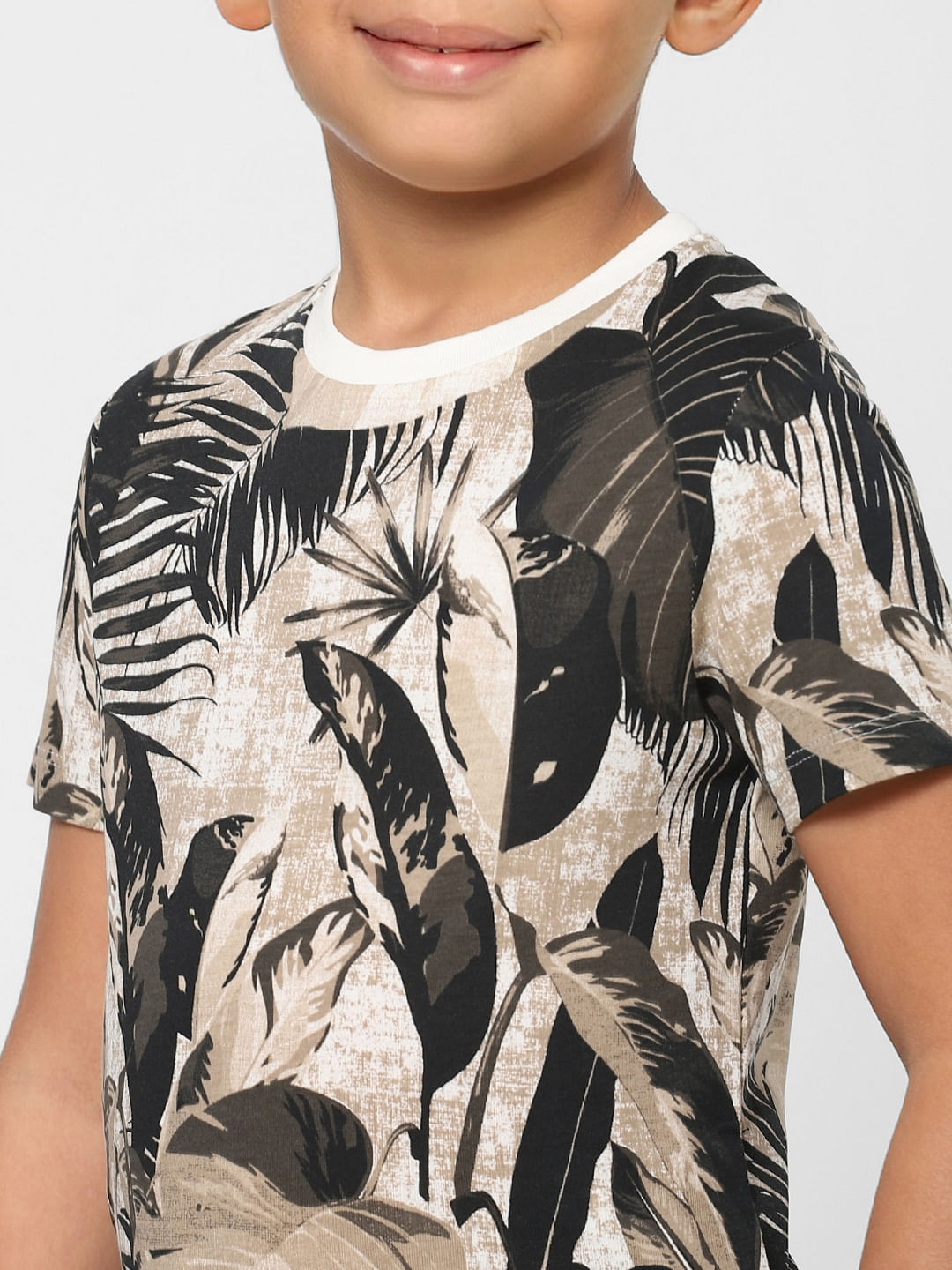 BOYS Beige & Green Tropical Print Crew Neck T-shirt