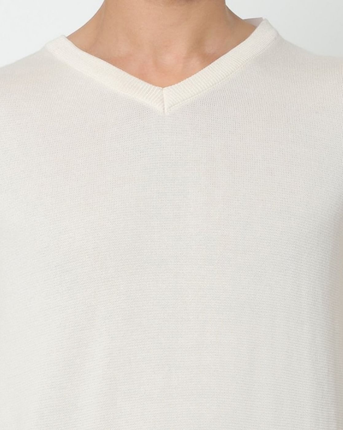 White V Neck Knit Pullover