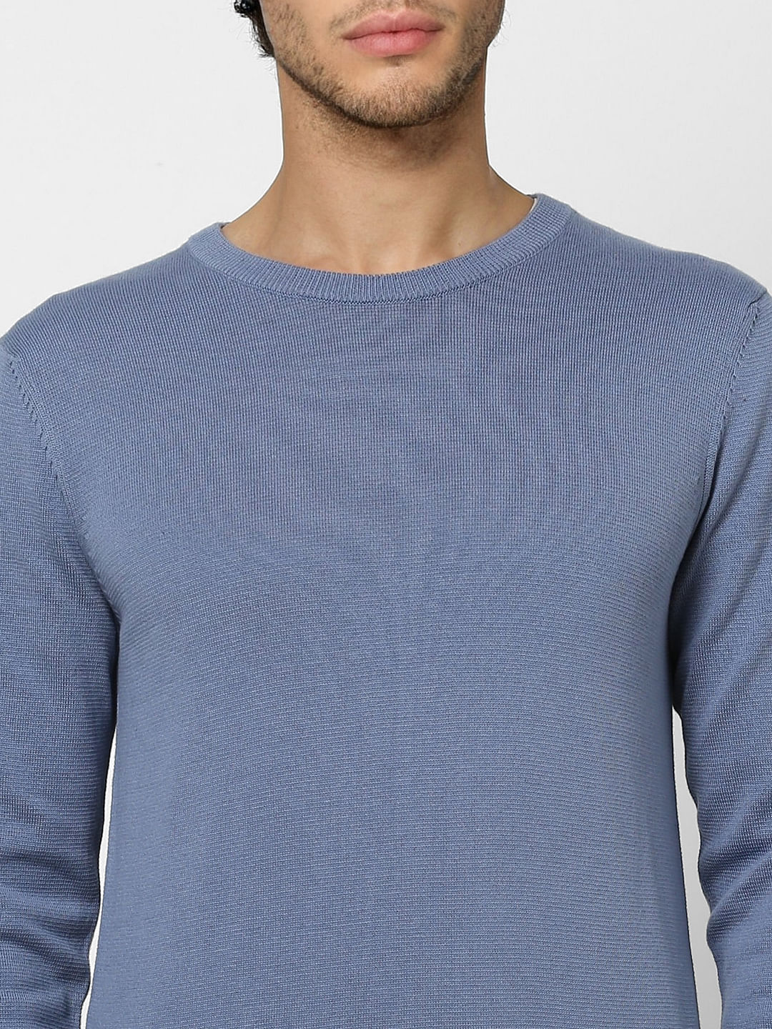 Blue Pullover
