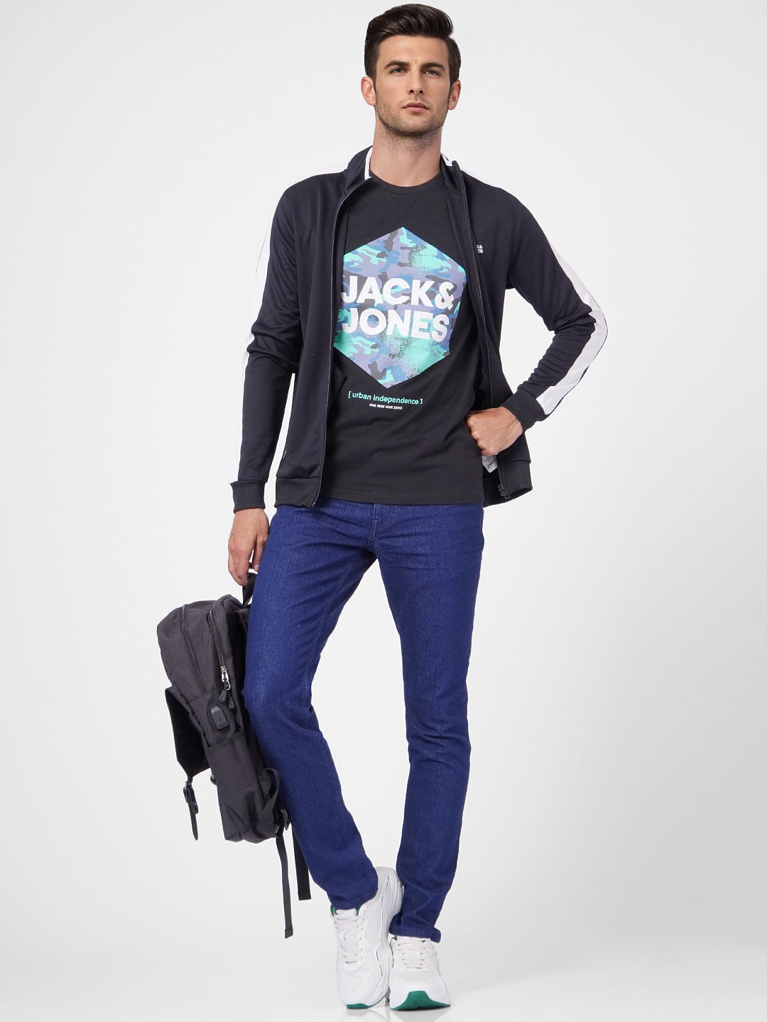 Black Graphic Print Crew Neck T-shirt - S