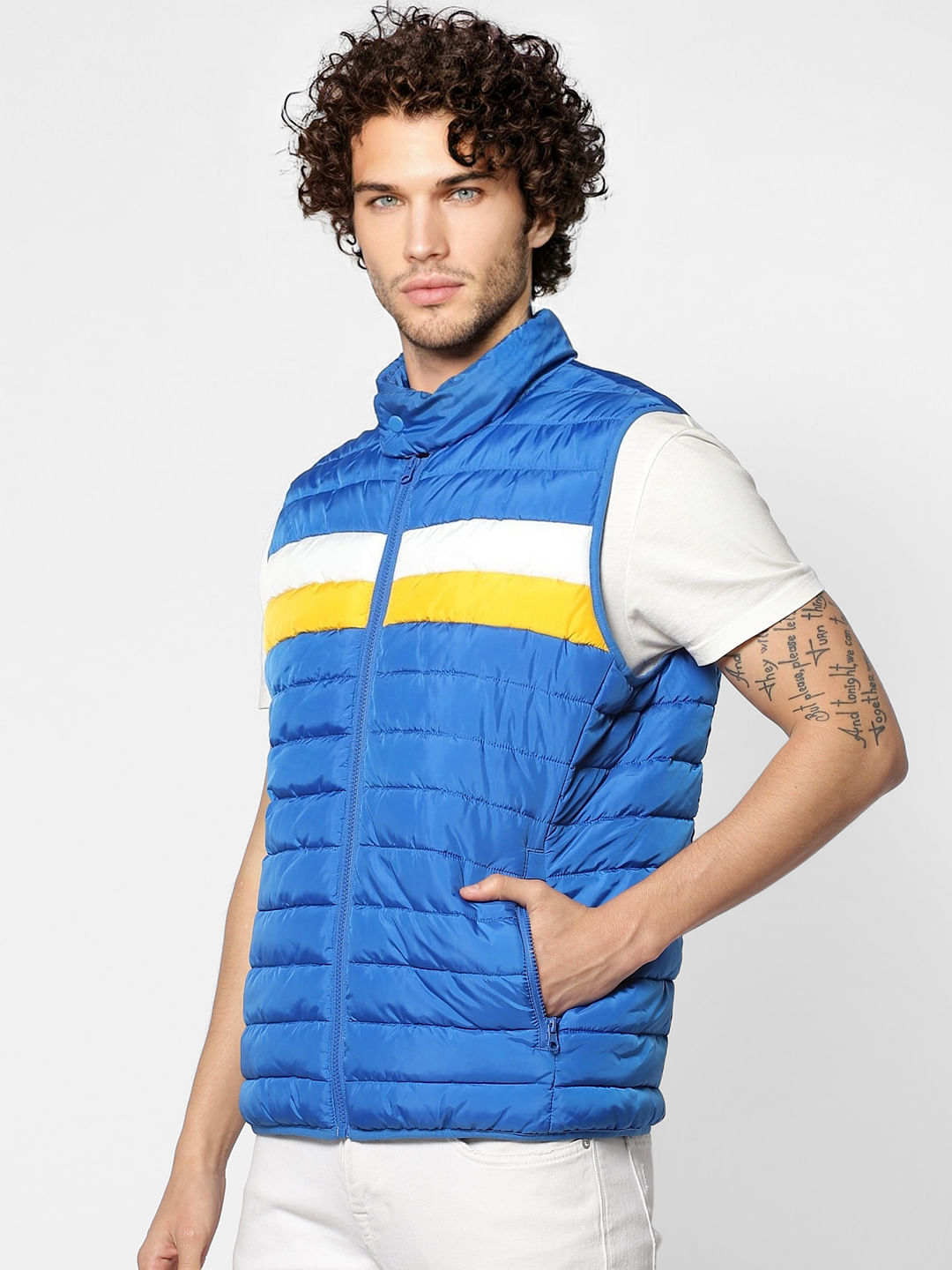 Blue Colourblocked Sleeveless Puffer Jacket