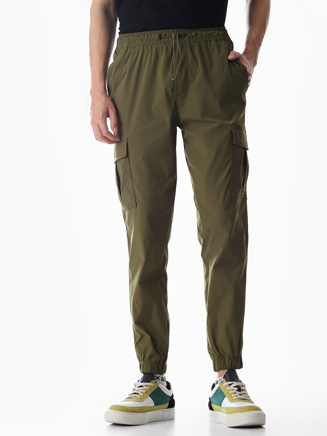 Men Solid Olive Slim Fit Cargo Joggers With 6 Pockets