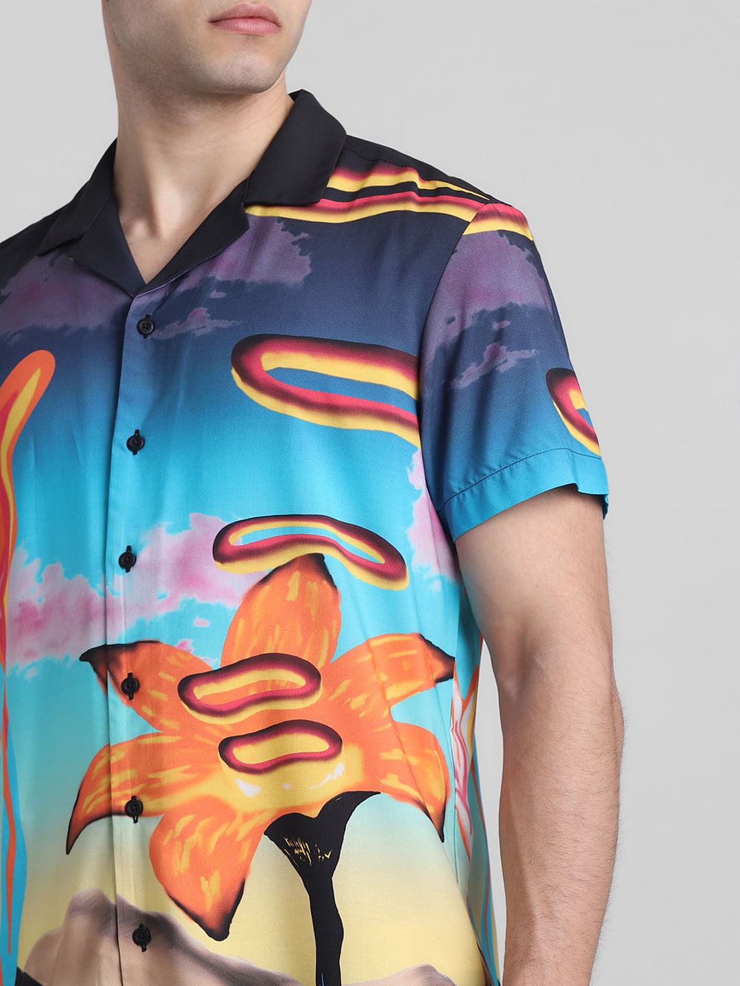 Blue Printed Short Sleeves Shirt