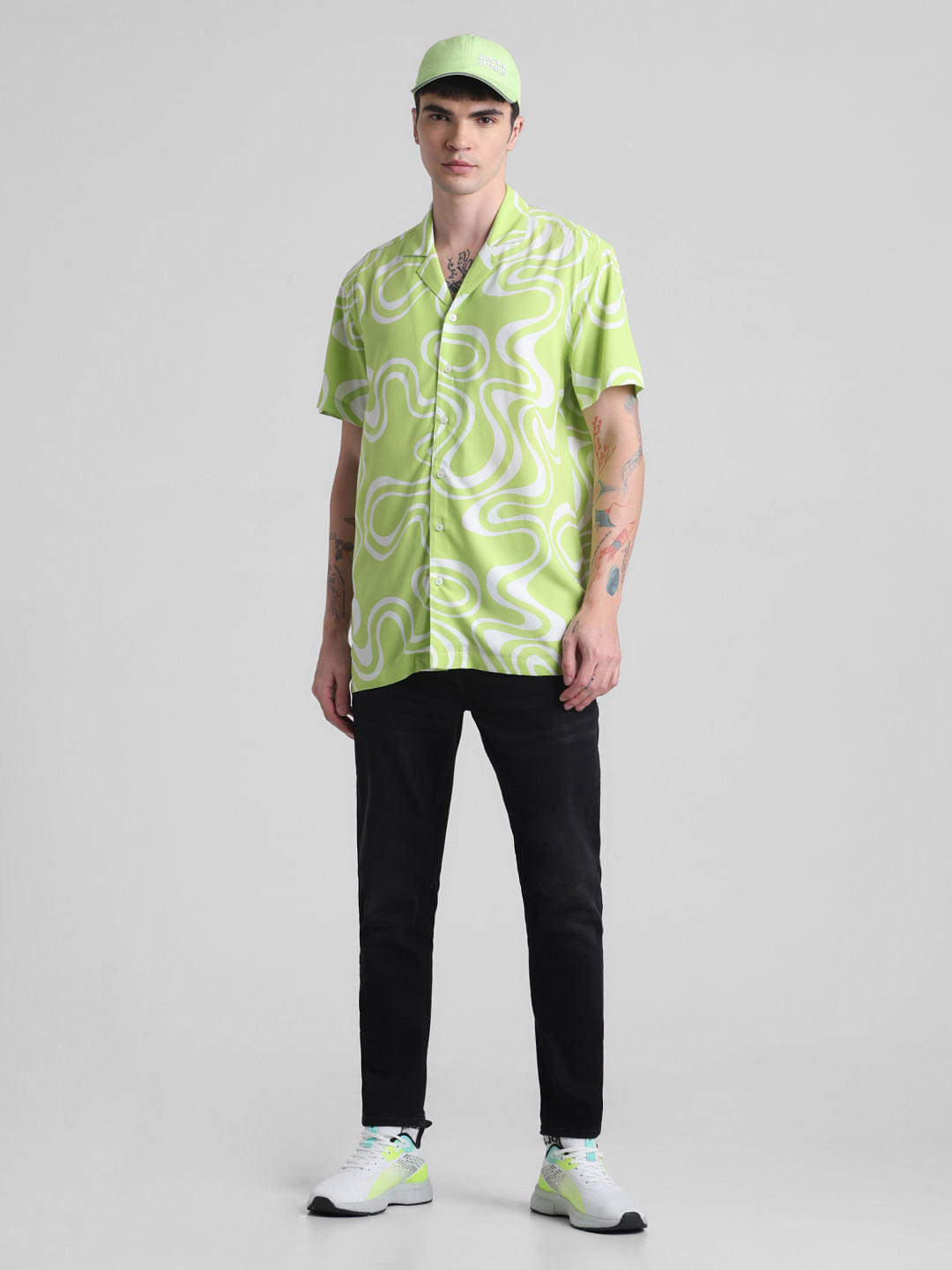 Black Mid Rise Brak Slim Jeans