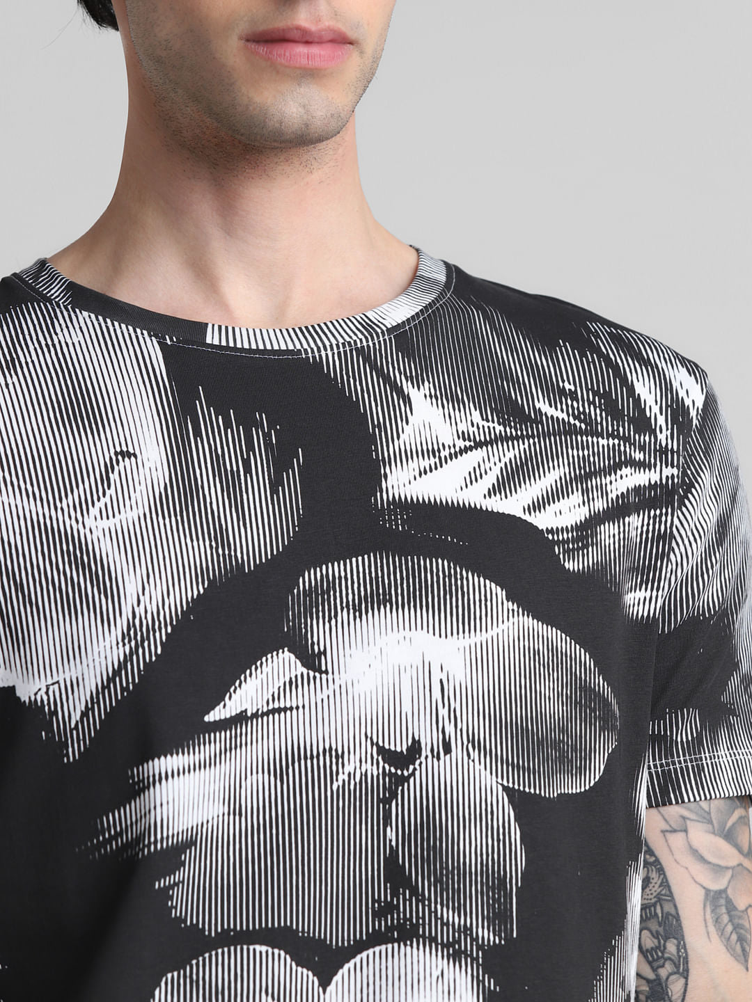 White & Black Printed Crew Neck T-shirt