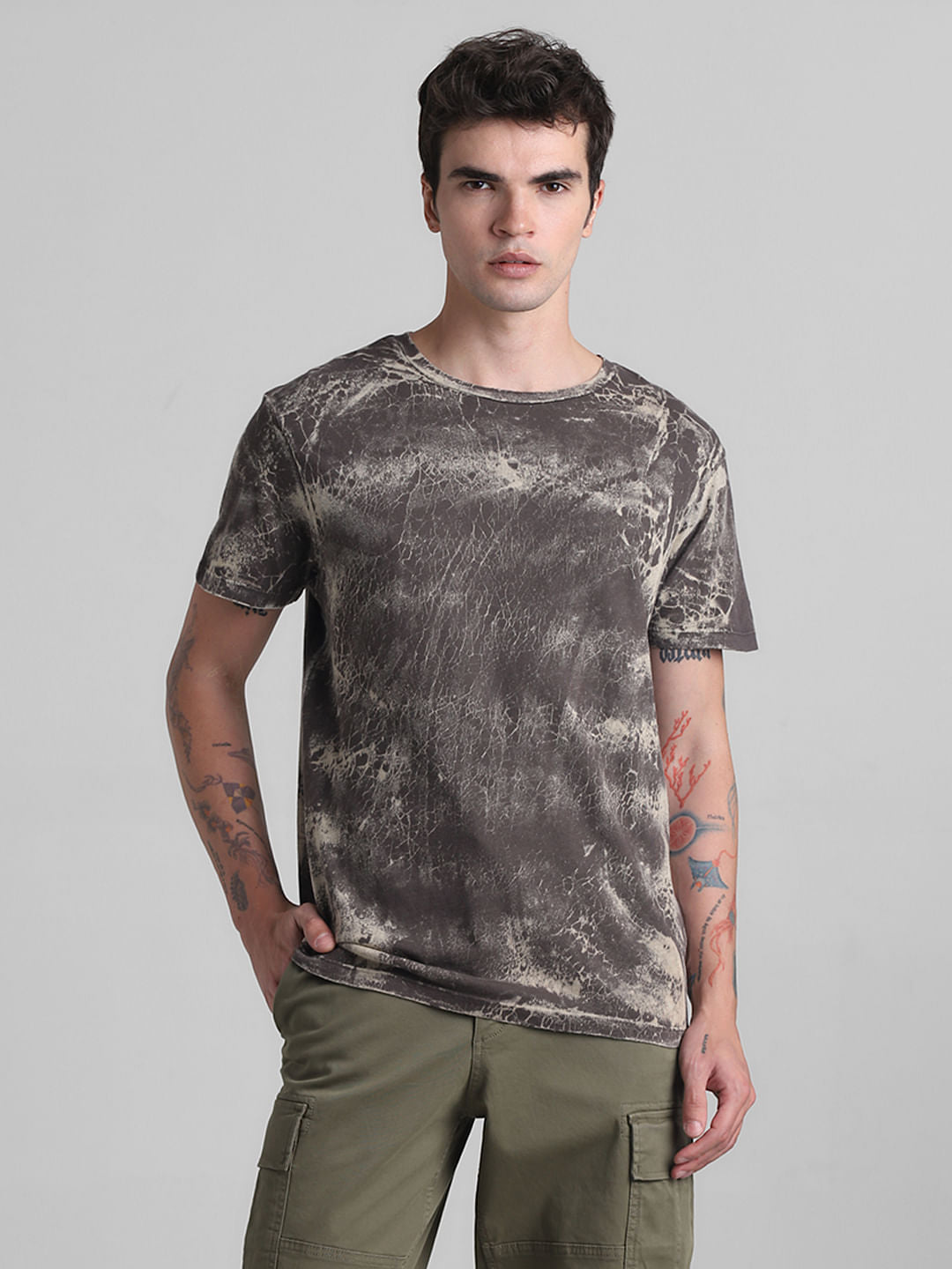Black Printed Acid Washed T-shirt