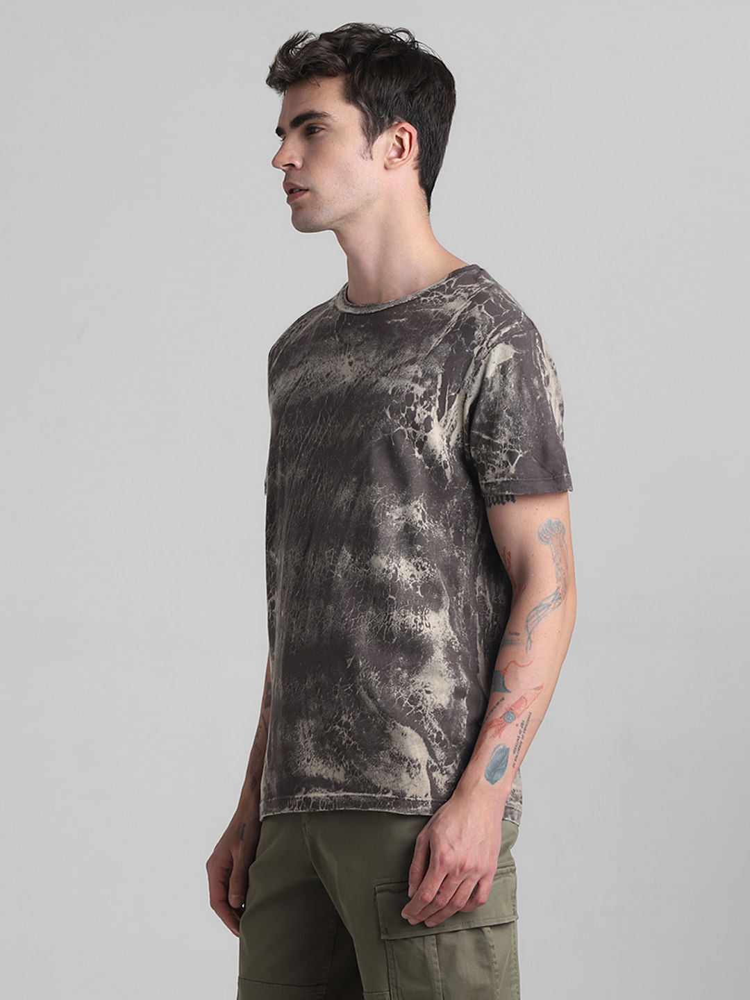 Black Printed Acid Washed T-shirt