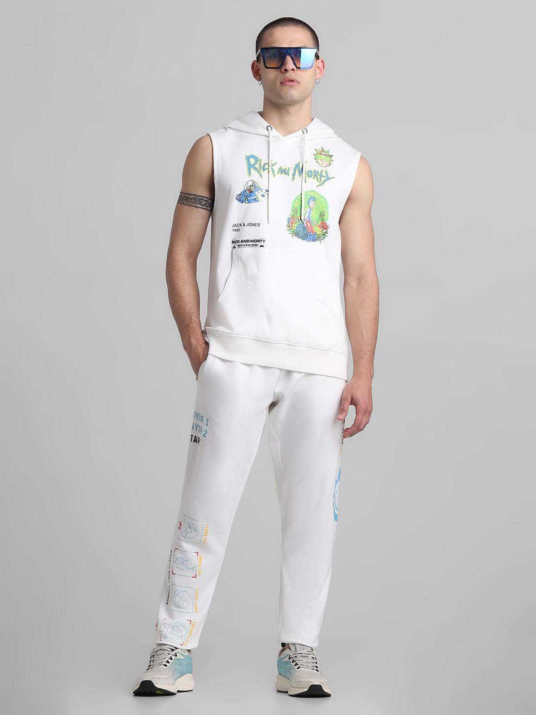 RICK & MORTY White Mid Rise Printed Sweatpants