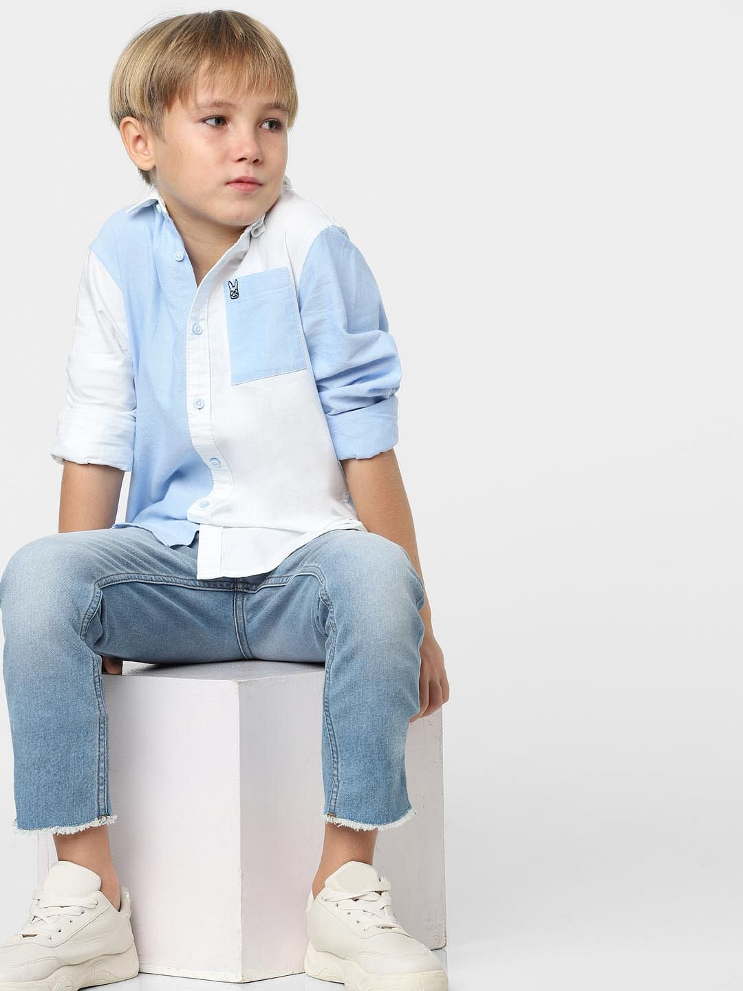 Boys Light Blue Mid Rise Frayed Hem Straight Jeans - 4/5Y