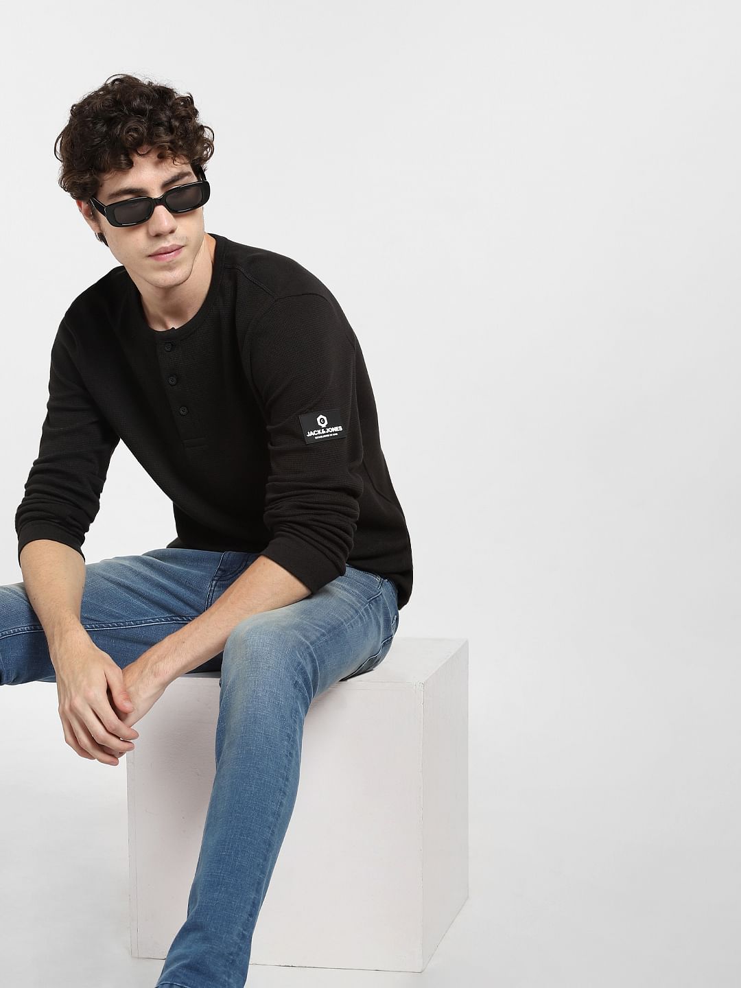Black Henley T-shirt - S