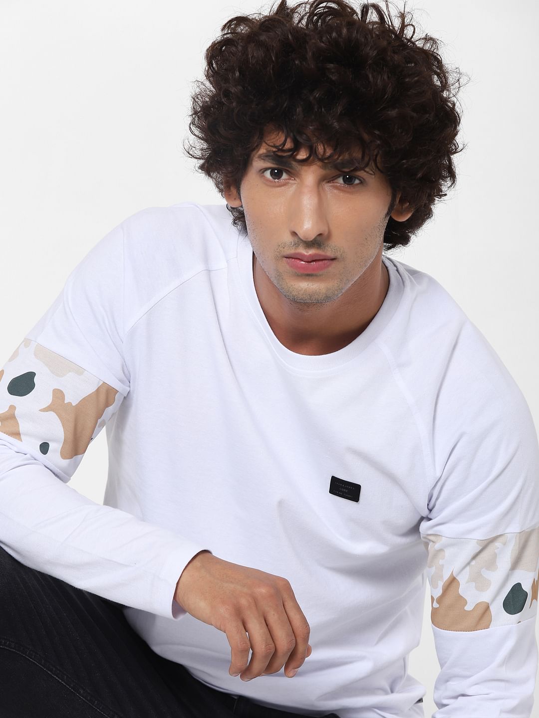 White Sleeve Print Full Sleeves T-shirt - S