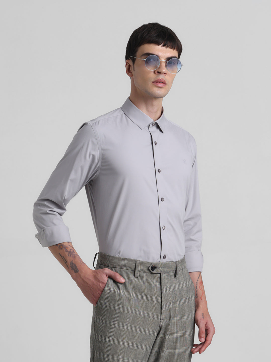 Men's Grey Solid Slim Fit Poplin Shirt With Cutaway Collar