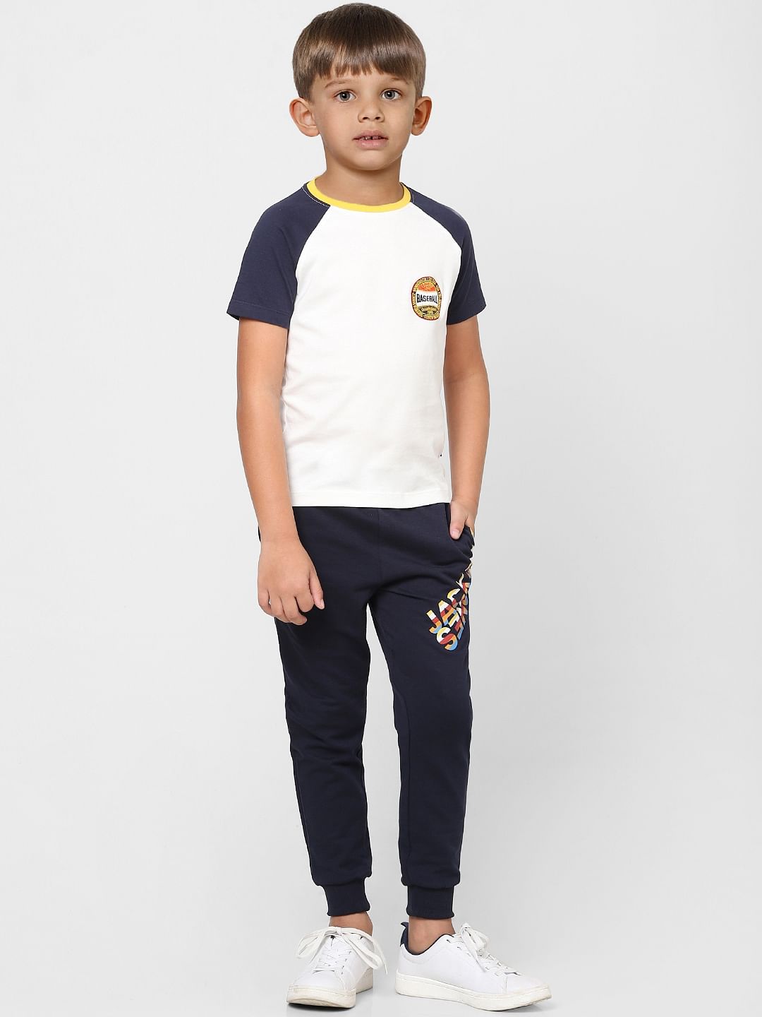 Boys White Colourblocked Crew Neck T-shirt