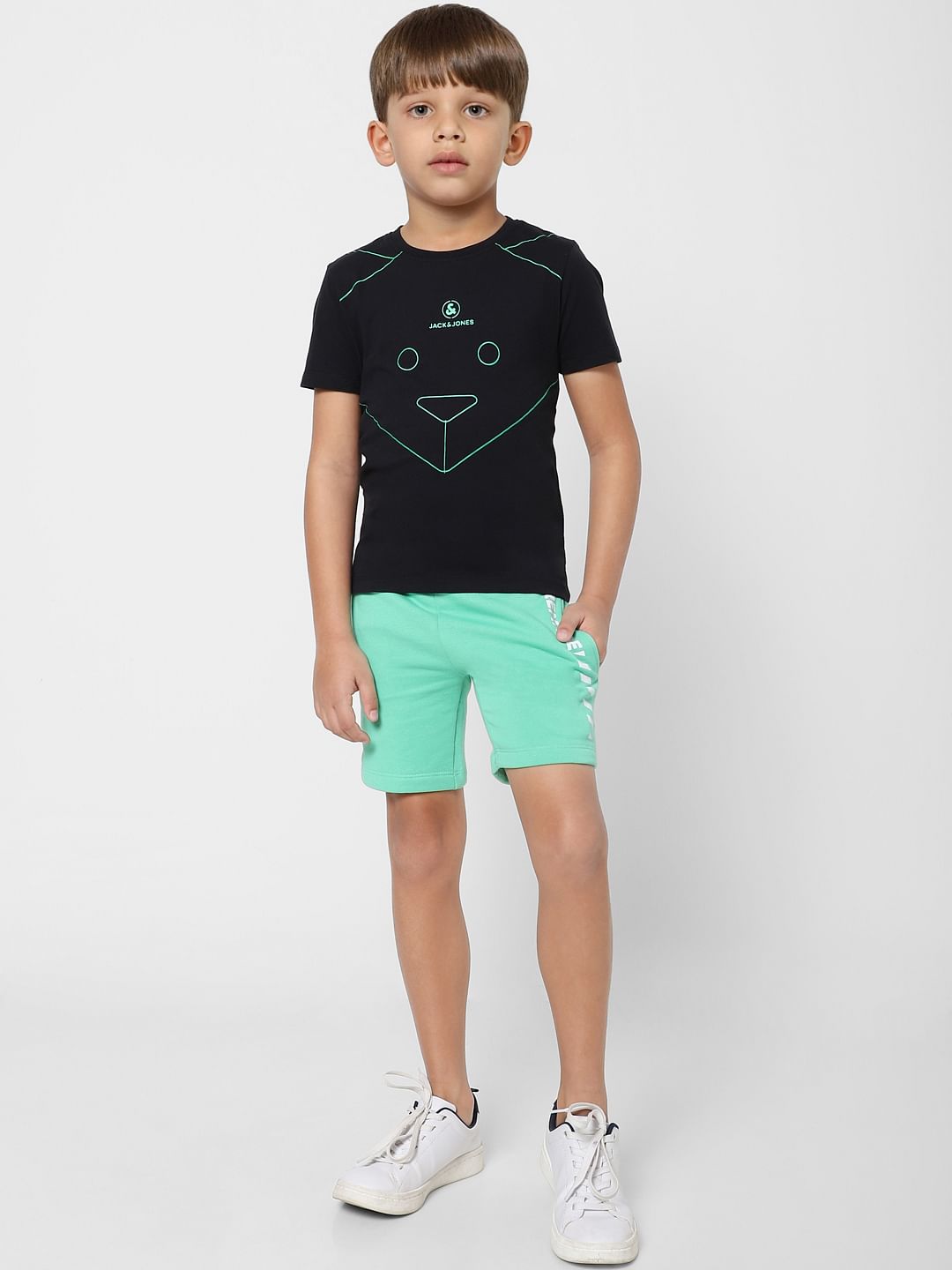 Boys Green Mid Rise Text Print Sweatshorts - 4/5Y