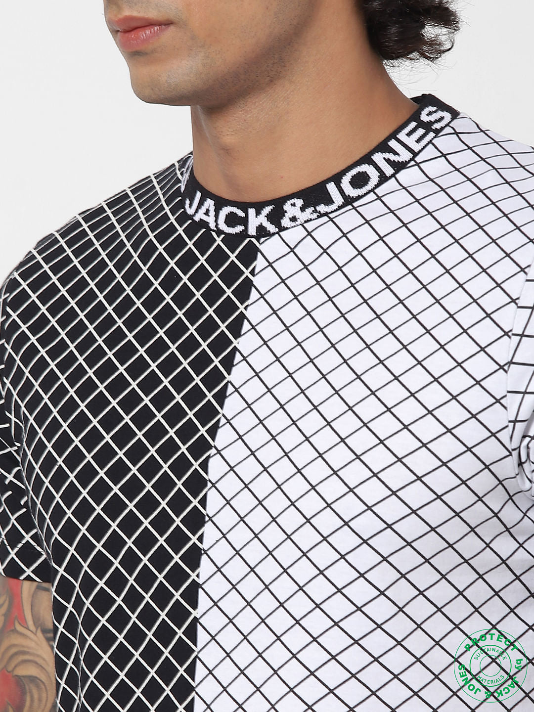 White Geometric Print Crew Neck T-shirt