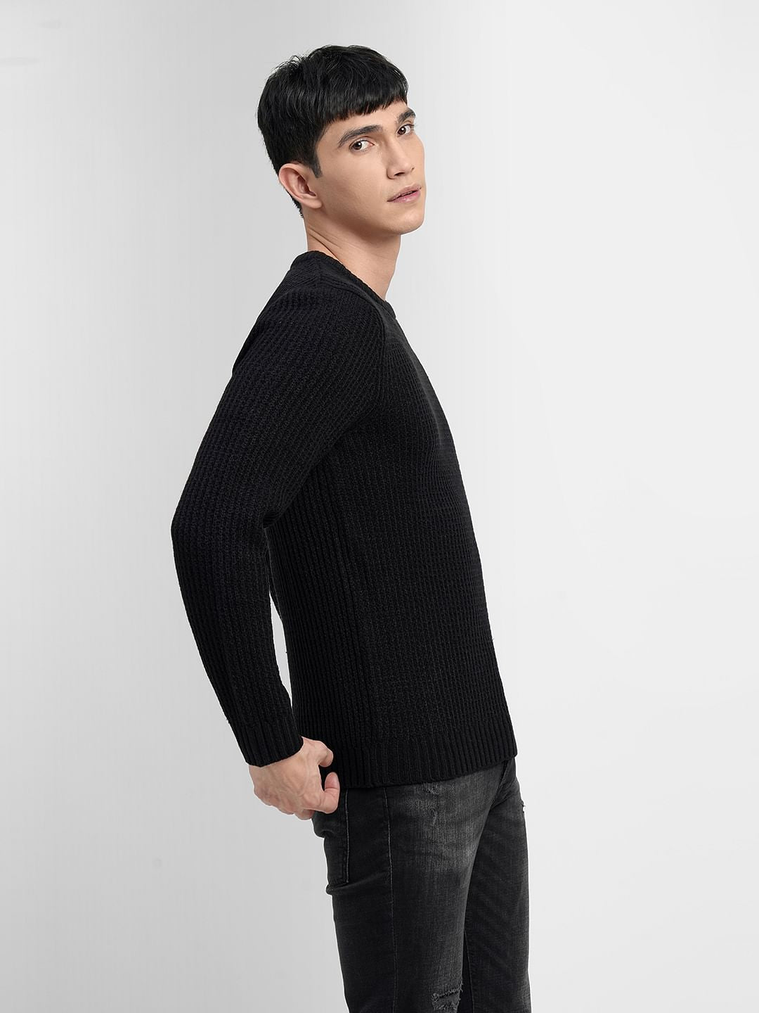 Black Pullover