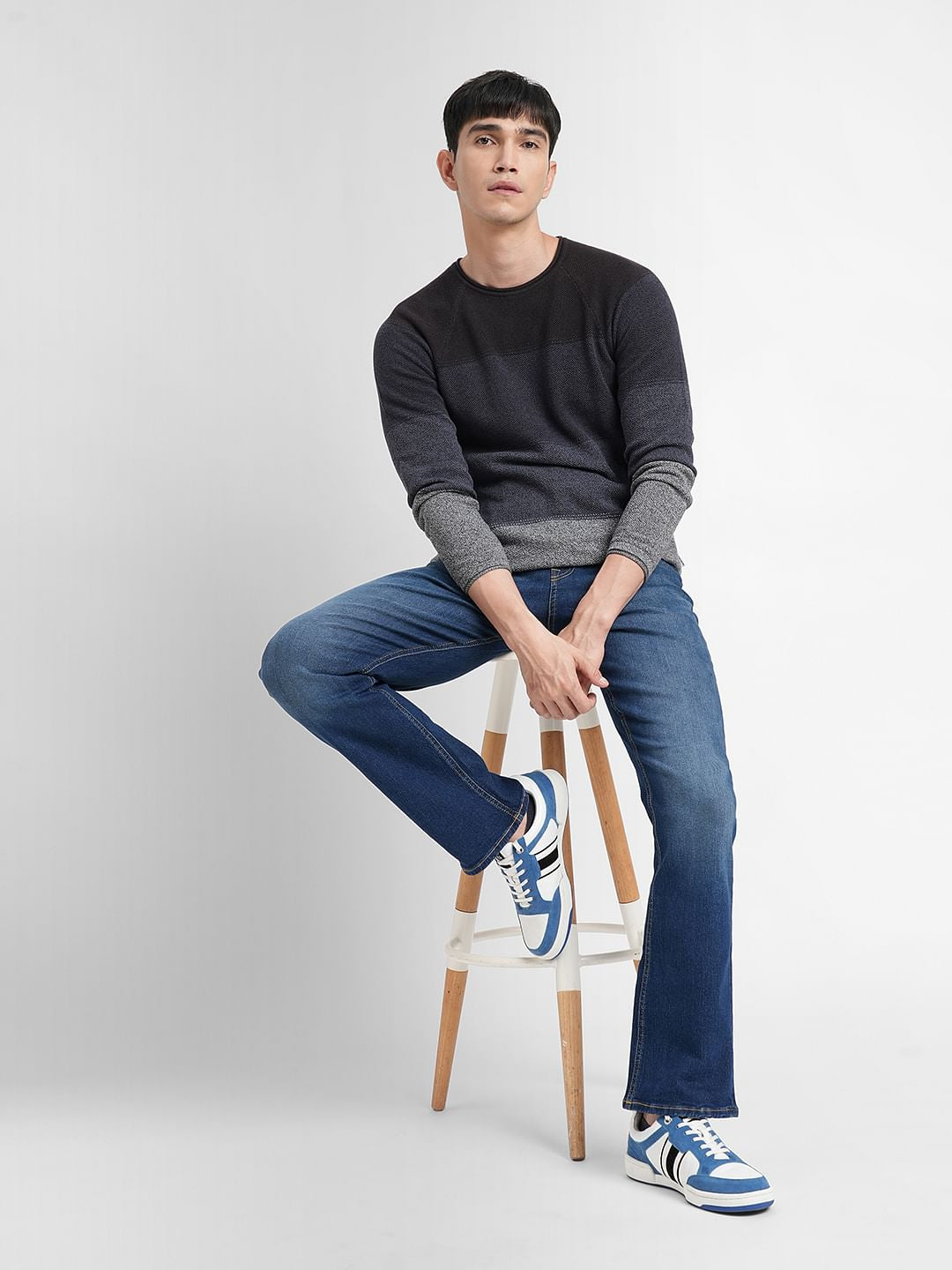 Blue Colourblocked Pullover - S