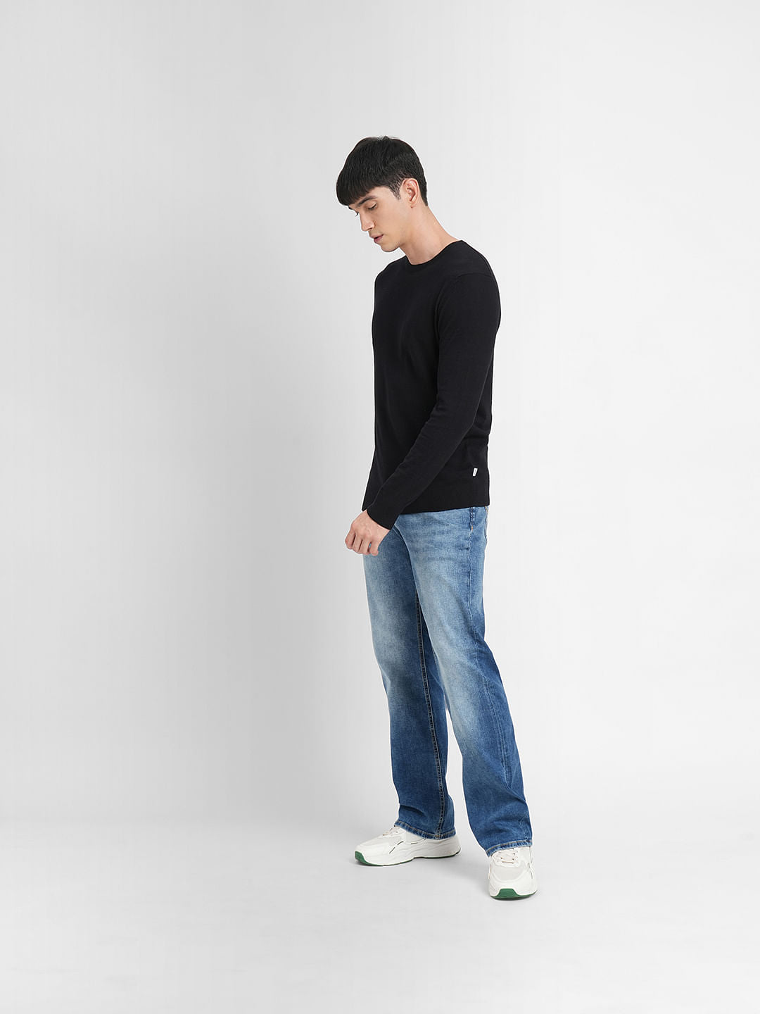 Black Pullover