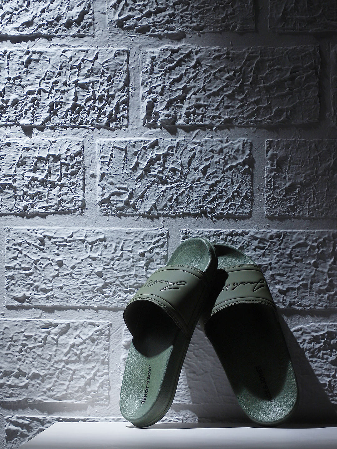 Green Logo Print Sliders - 6
