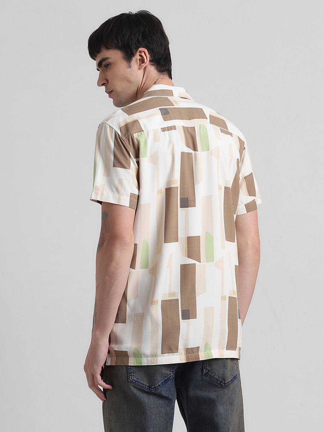 White Colourblocked Short Sleeves Shirt