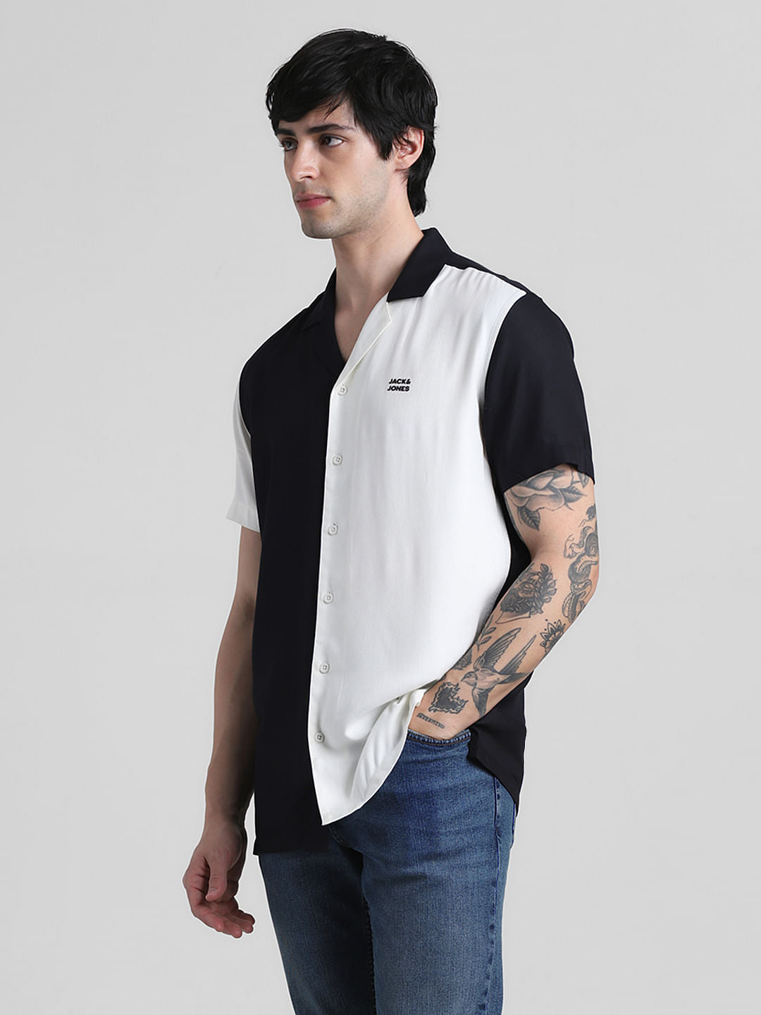 White Colourblocked Short Sleeves Shirt