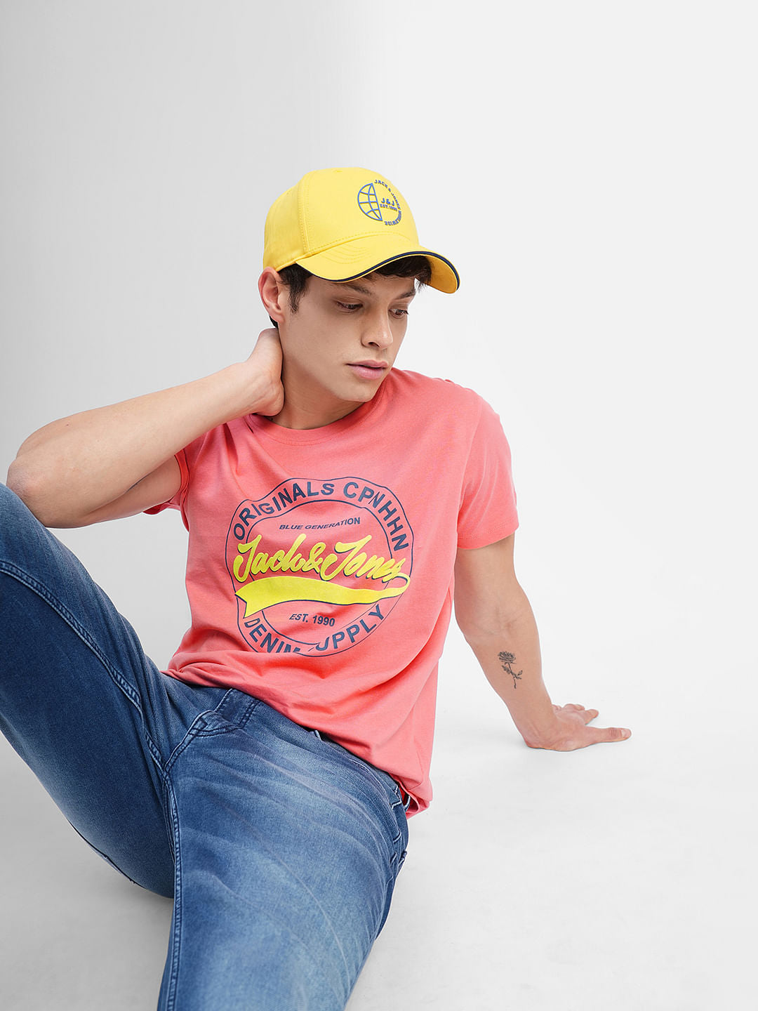 Coral Logo Text Print Crew Neck T-shirt - S