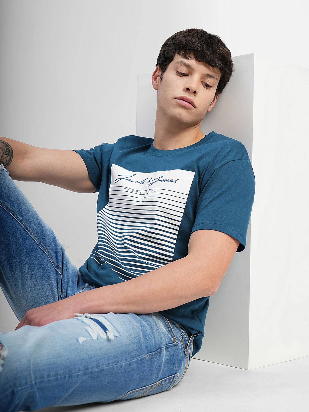 Blue Graphic Print Crew Neck T-shirt - S