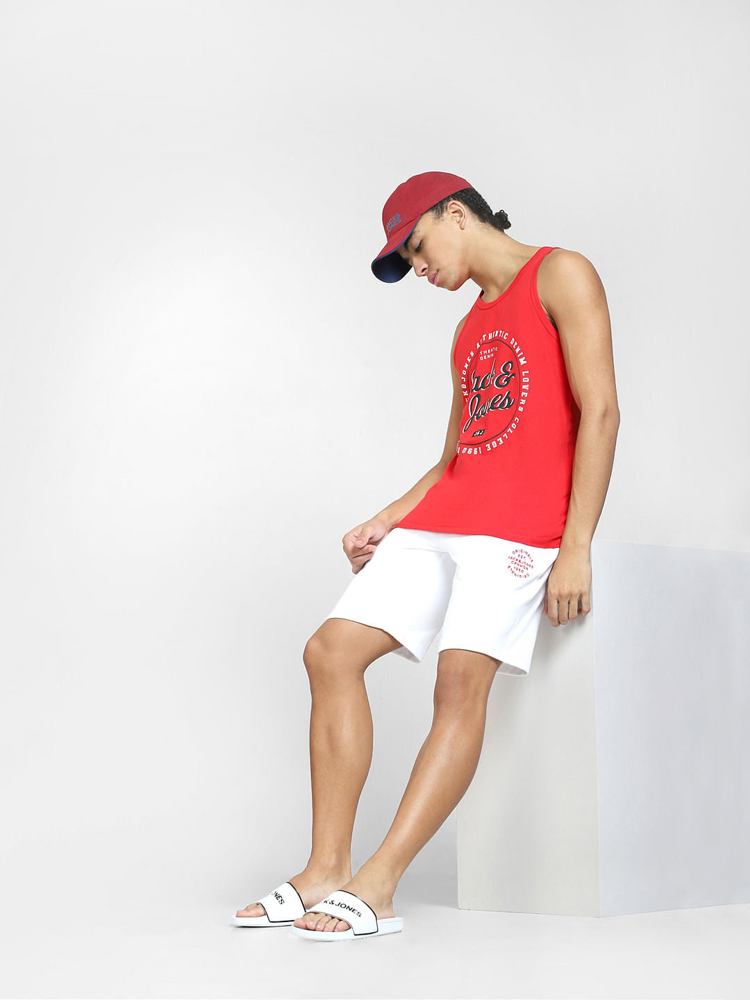 White Mid Rise Printed Sweatshorts - L