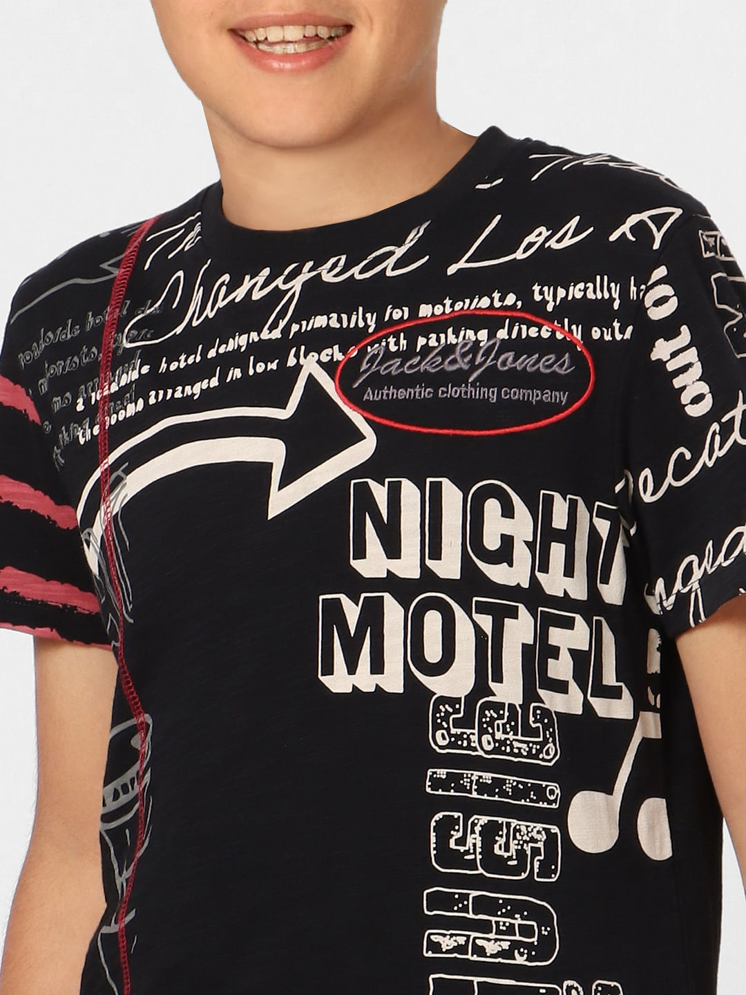 Boys Black Graphic Print Crew Neck T-shirt