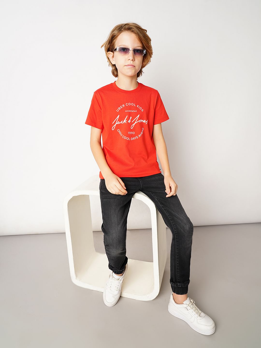Red Logo Print T-shirt - 4/5Y
