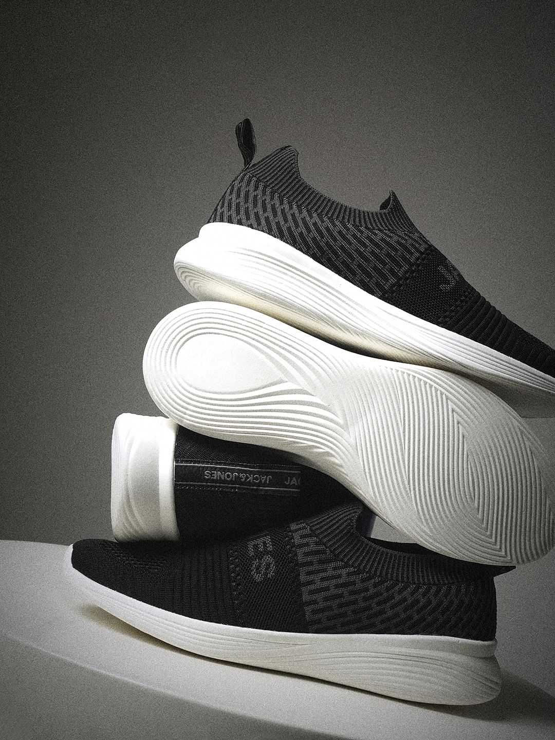 Black & Grey Knitted Slip On Sneakers - 40