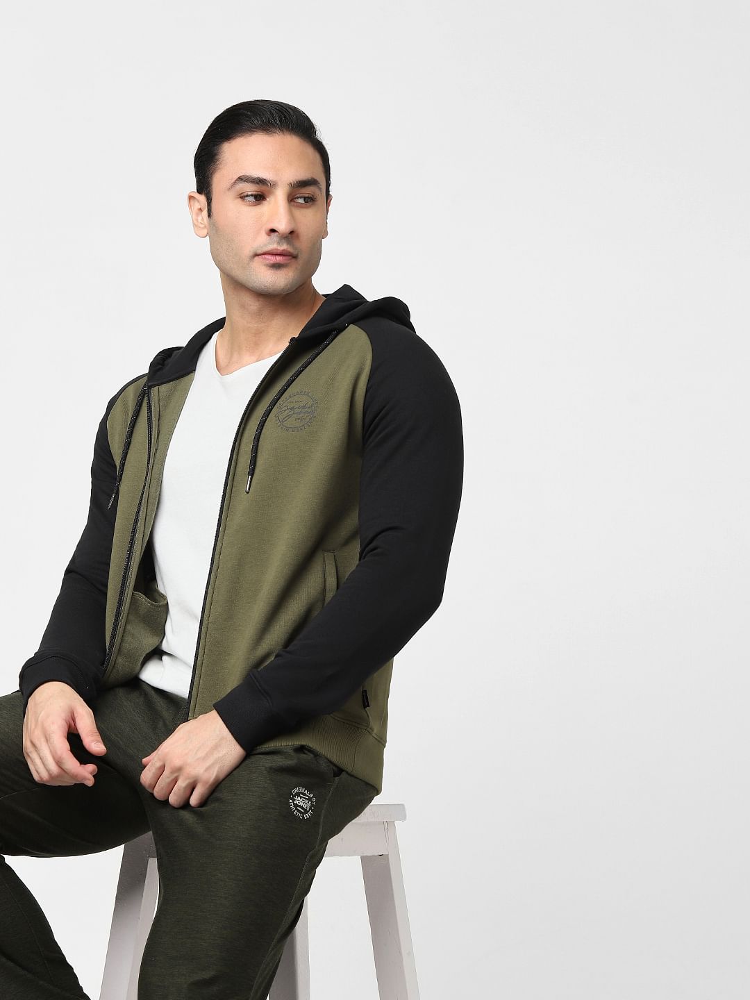 Green Colourblocked Zip-Up Sweatshirt