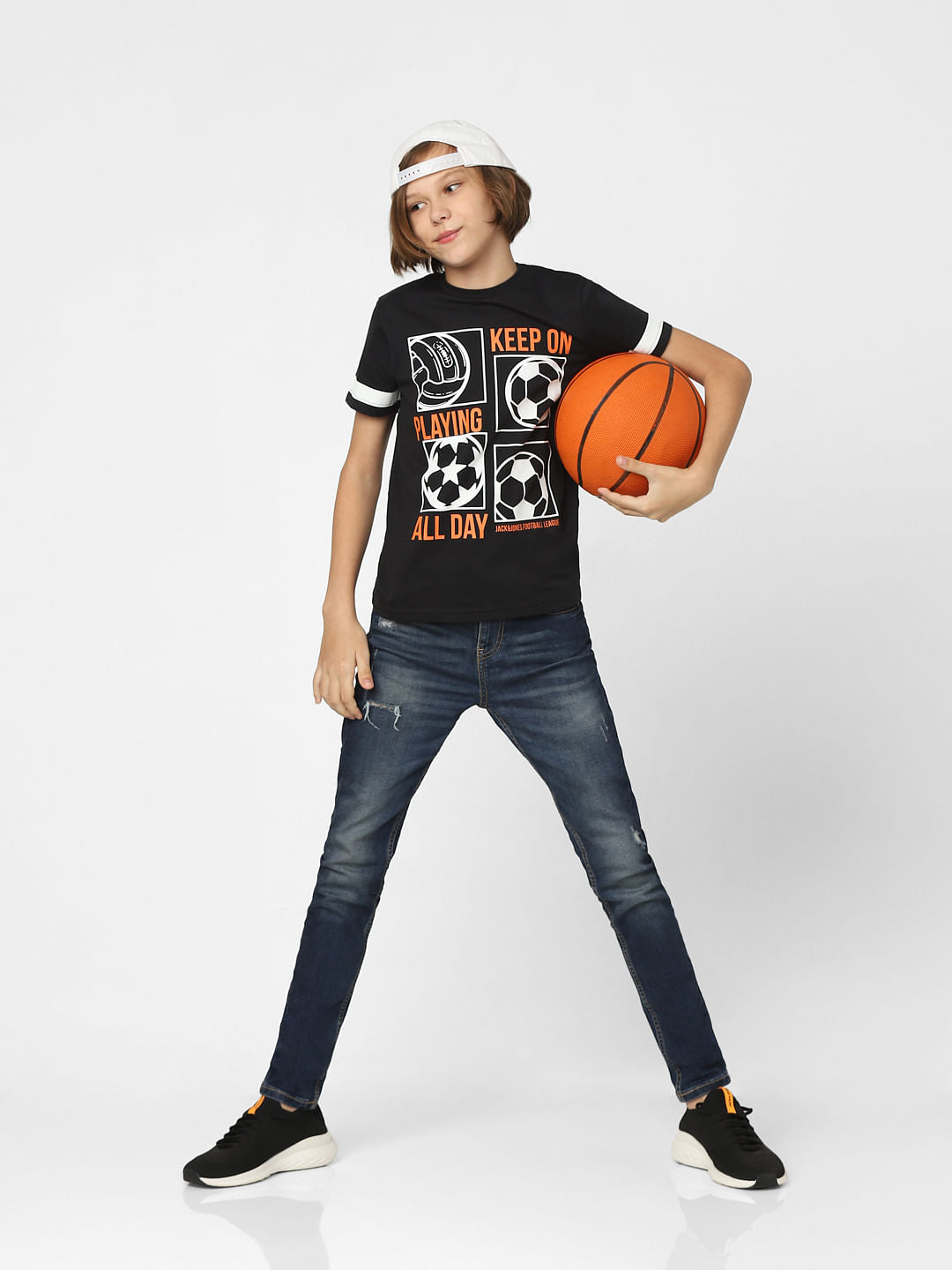 Boys Black Printed Crew Neck T-shirt - 4/5Y
