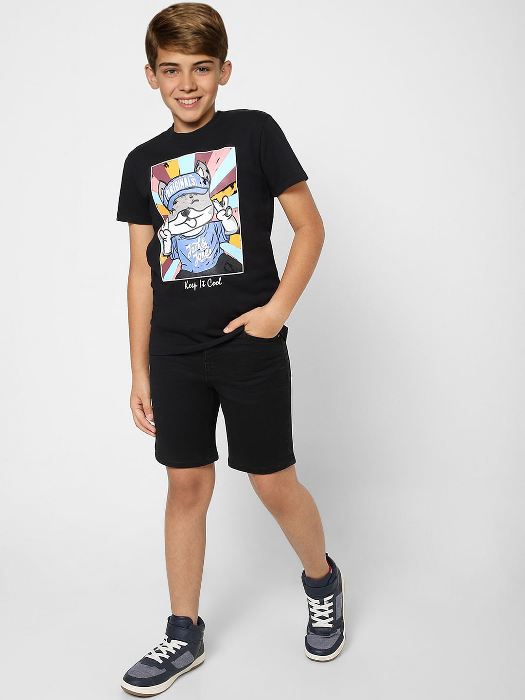 Boys Black Graphic Print Crew Neck T-shirt - 4/5Y