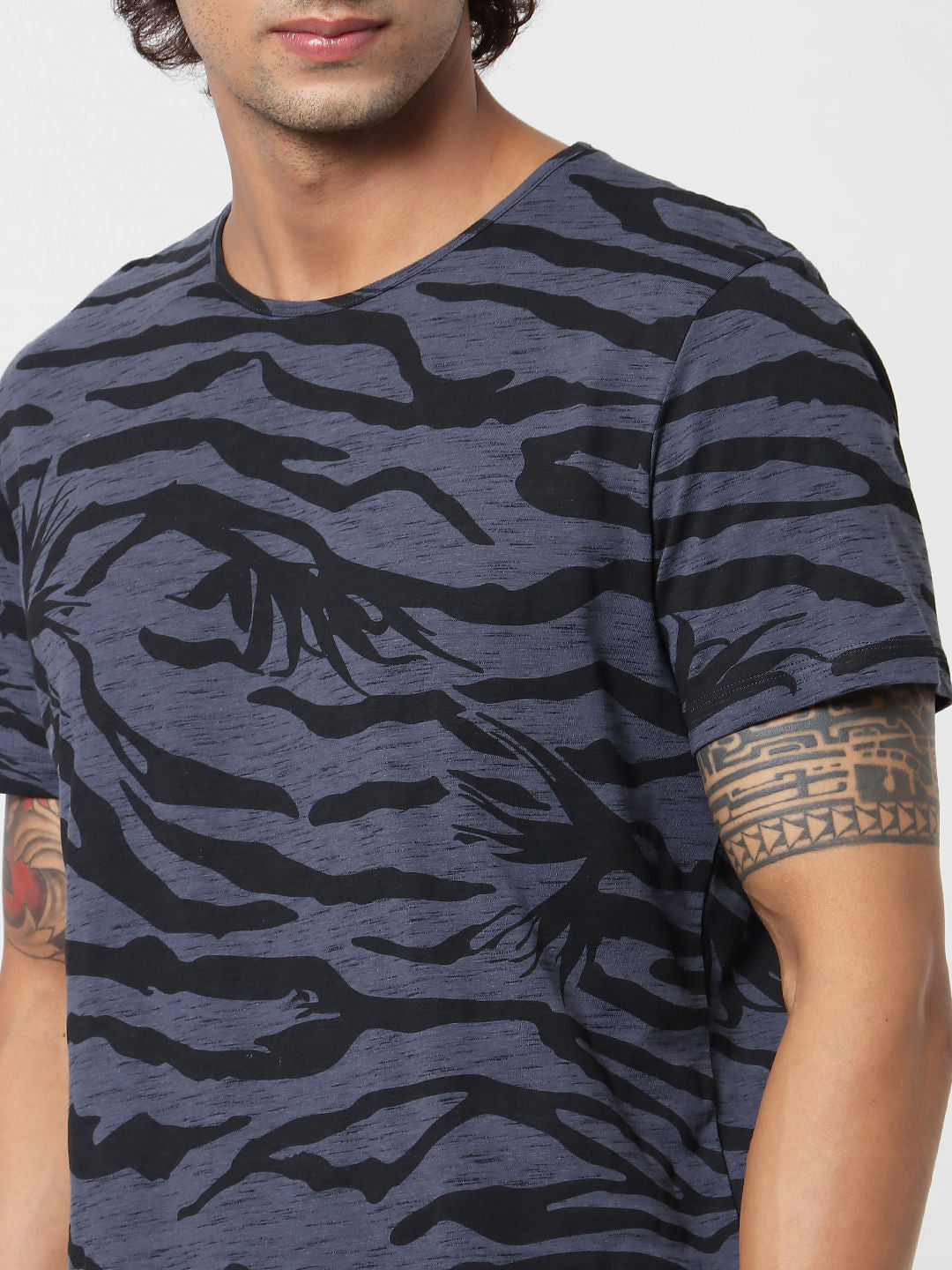 Blue Abstract Print Crew Neck T-shirt