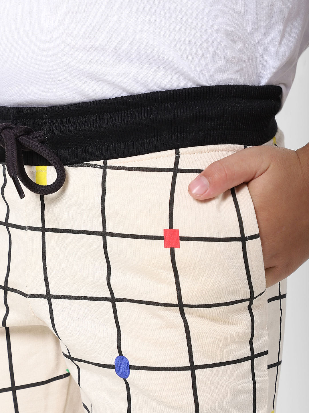Boys Beige Mid Rise Grid Print Sweatshorts