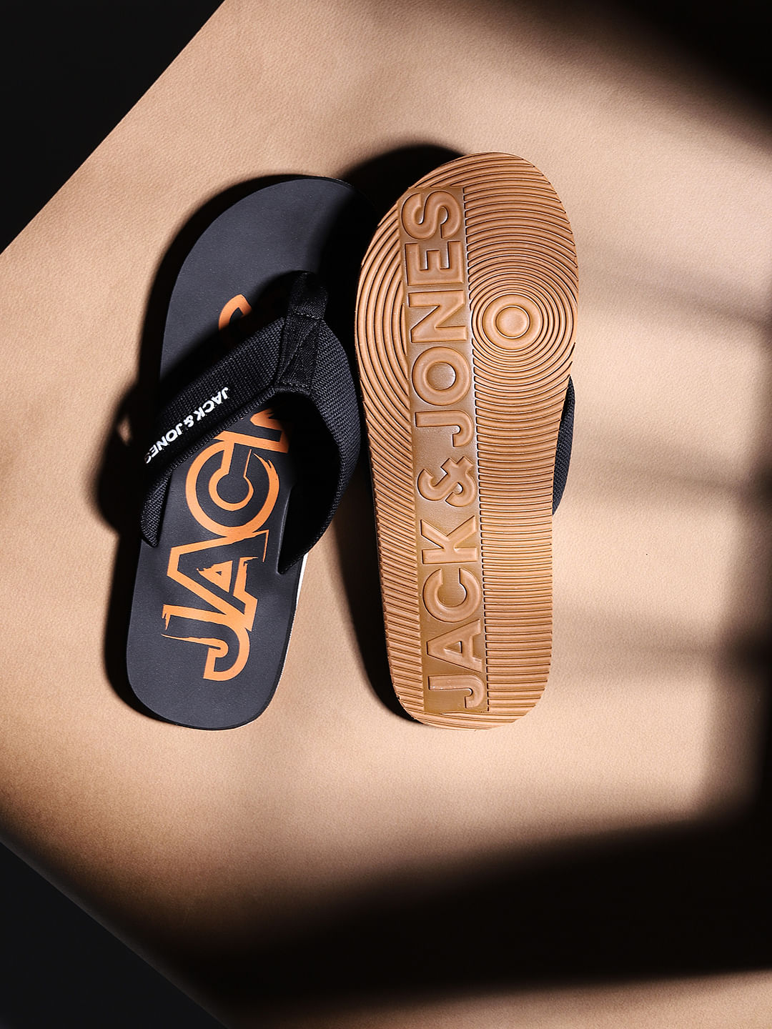 BLACK LOGO PRINT FLIP FLOPS - 6